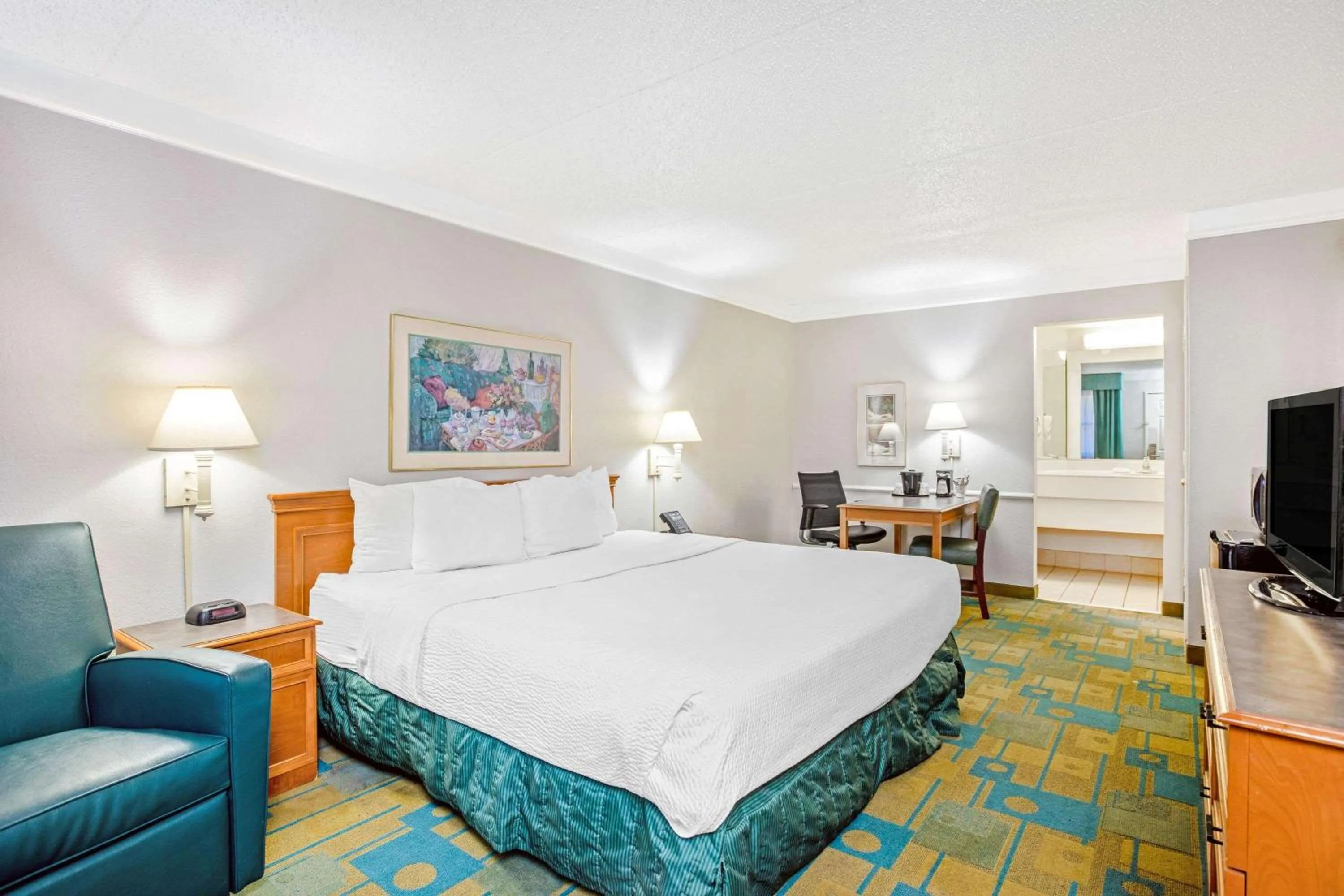 Photo of the whole room in La Quinta Inn by Wyndham El Paso Cielo Vista