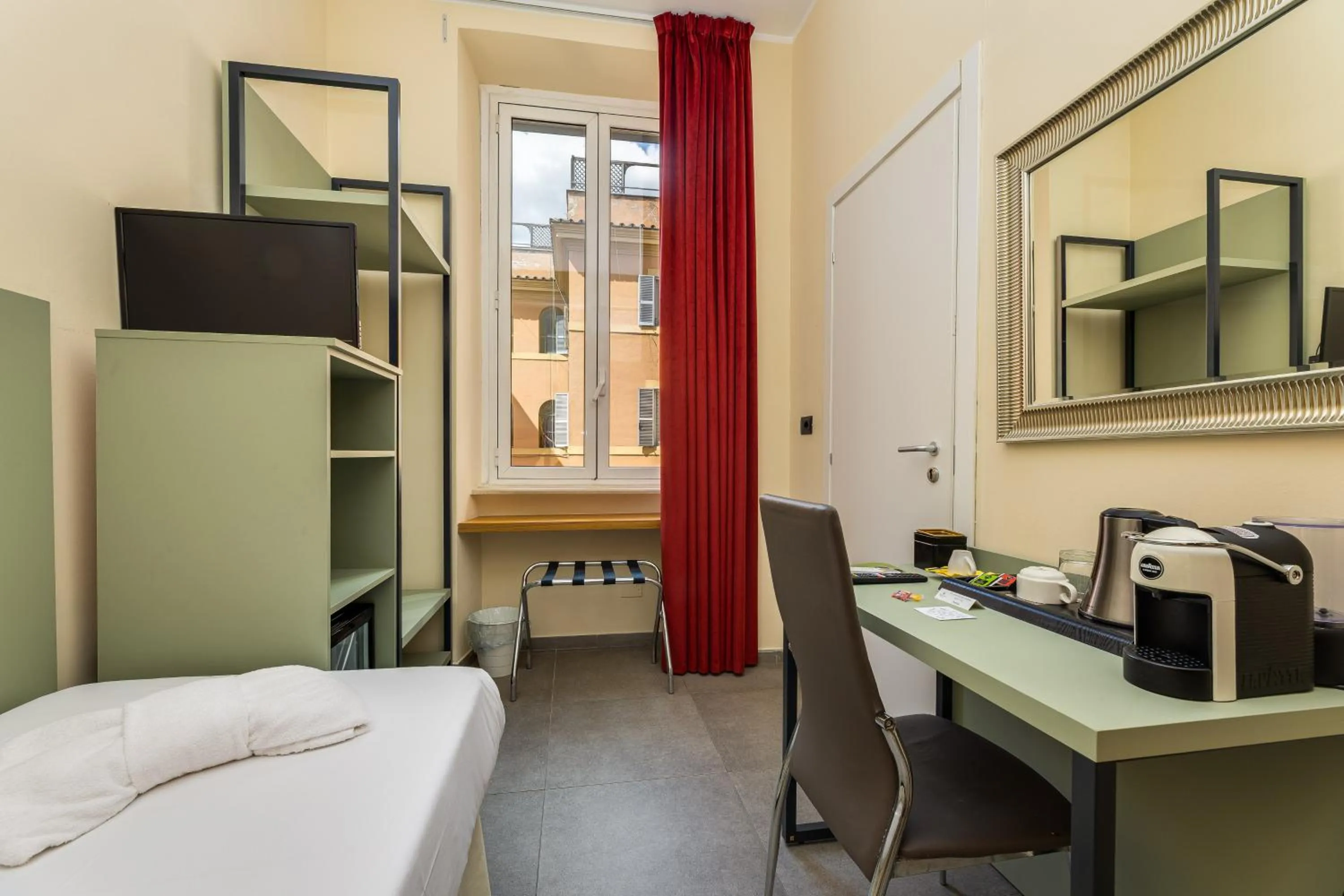 TV and multimedia, Bed in Seven