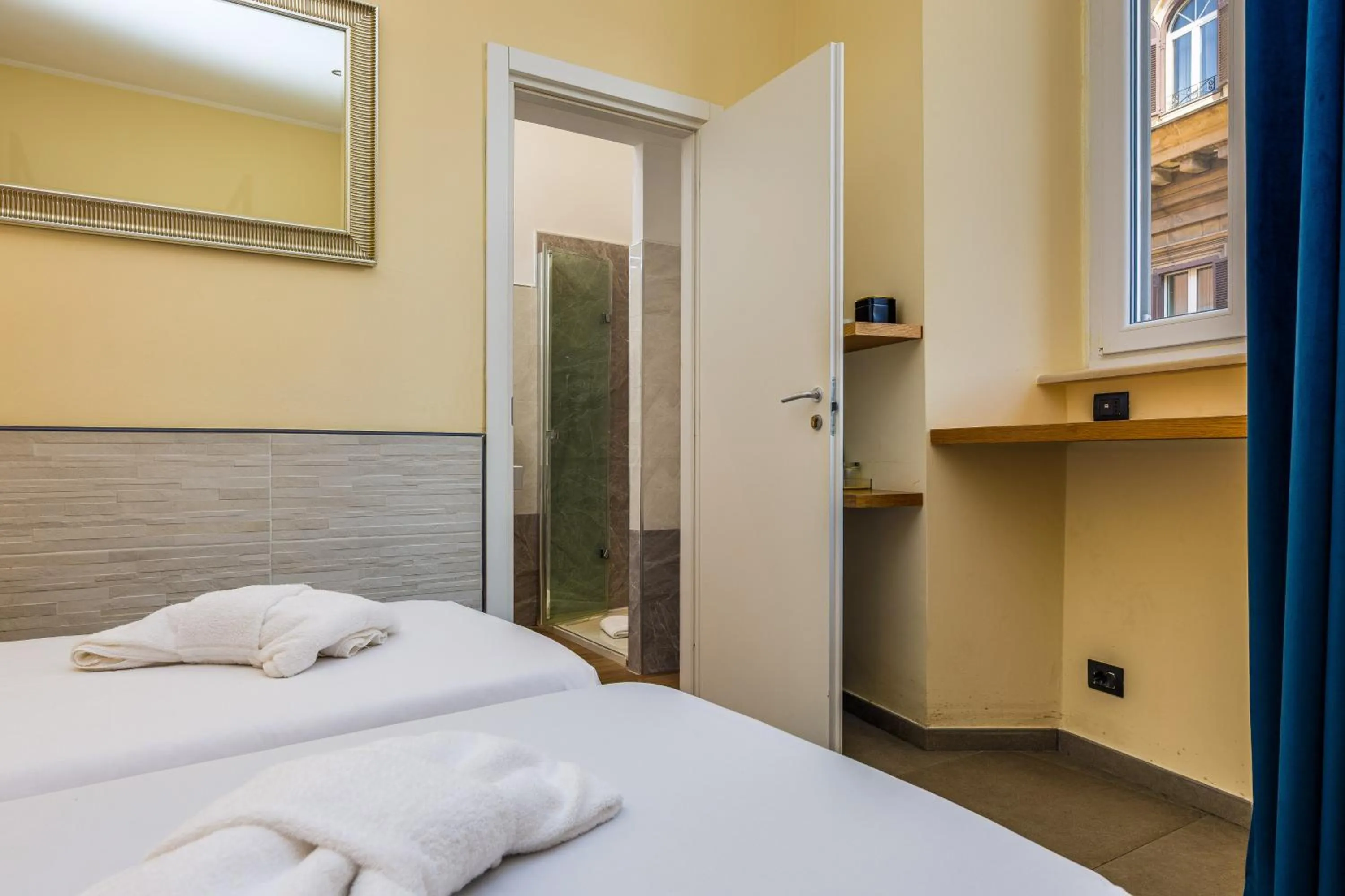 View (from property/room), Bed in Seven