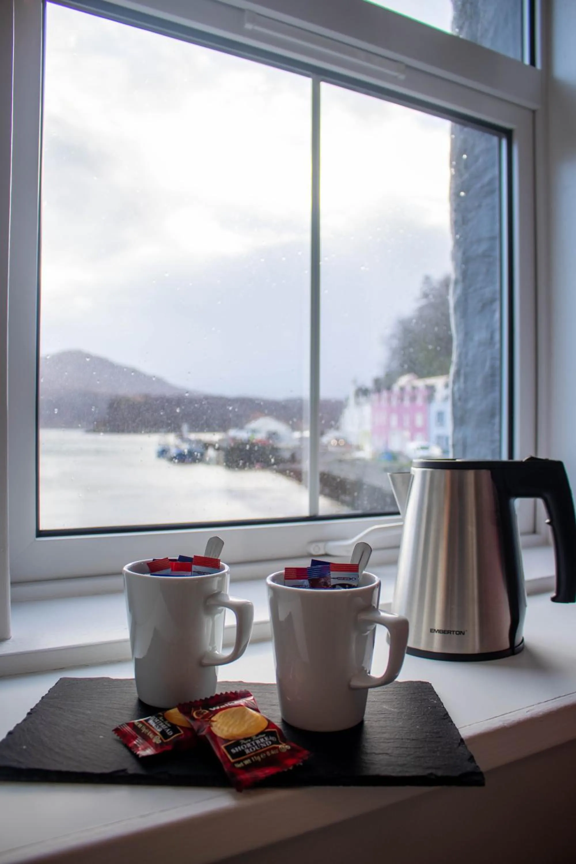 The Rosedale Hotel & Restaurant