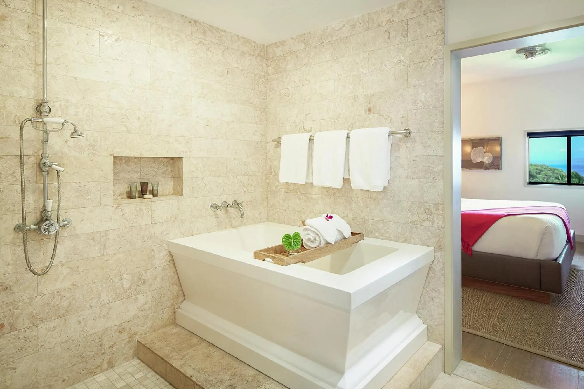 Bathroom, Bed in Hotel Wailea, Relais & Châteaux - Adults Only