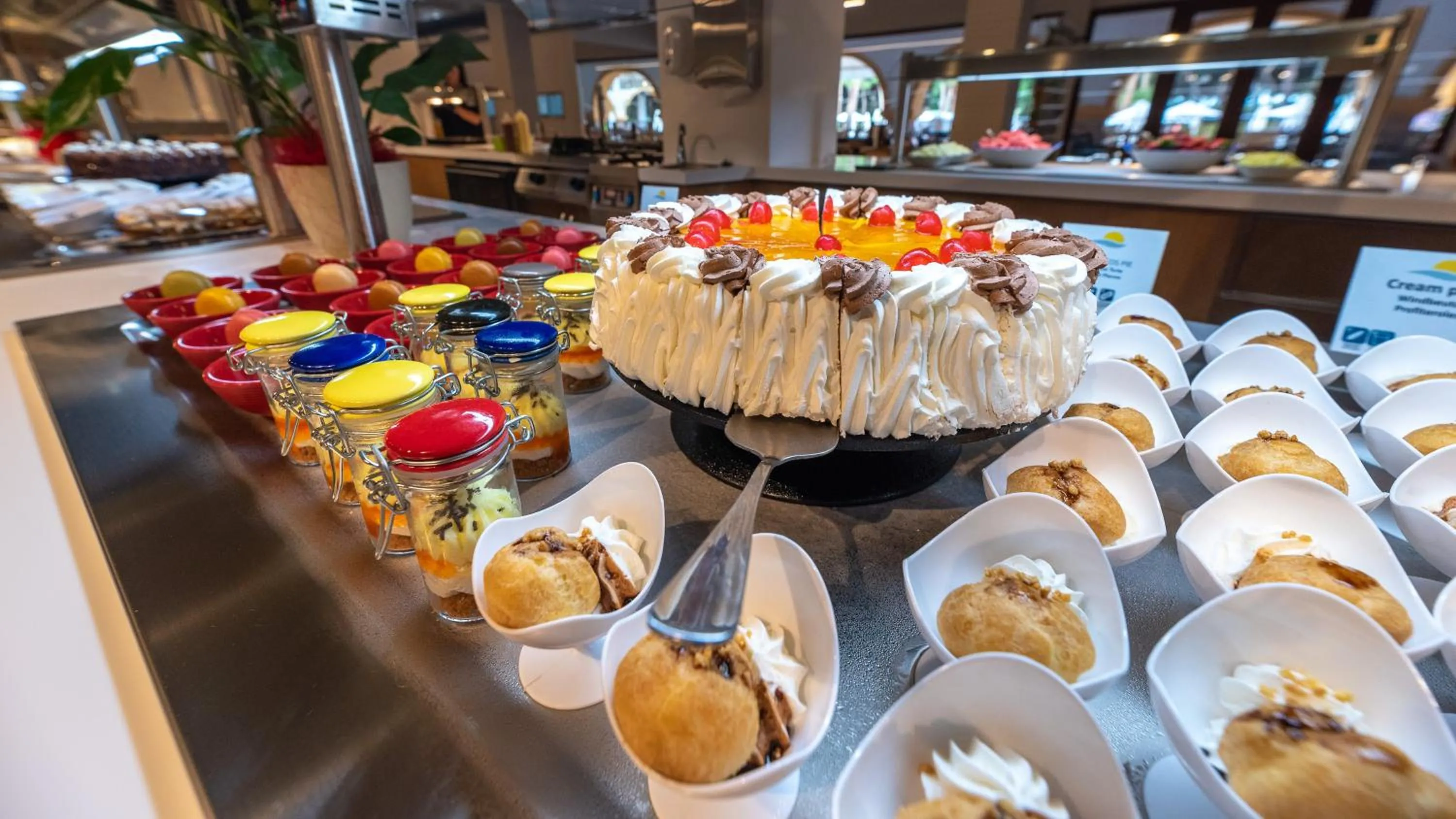 Buffet breakfast in TUI Blue Isla Cristina Palace - Adults Recommended