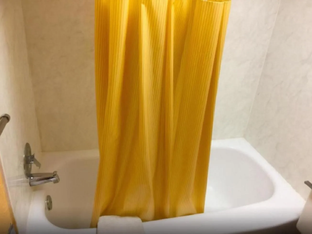 Bathroom in Americas Best Value Inn Pottstown