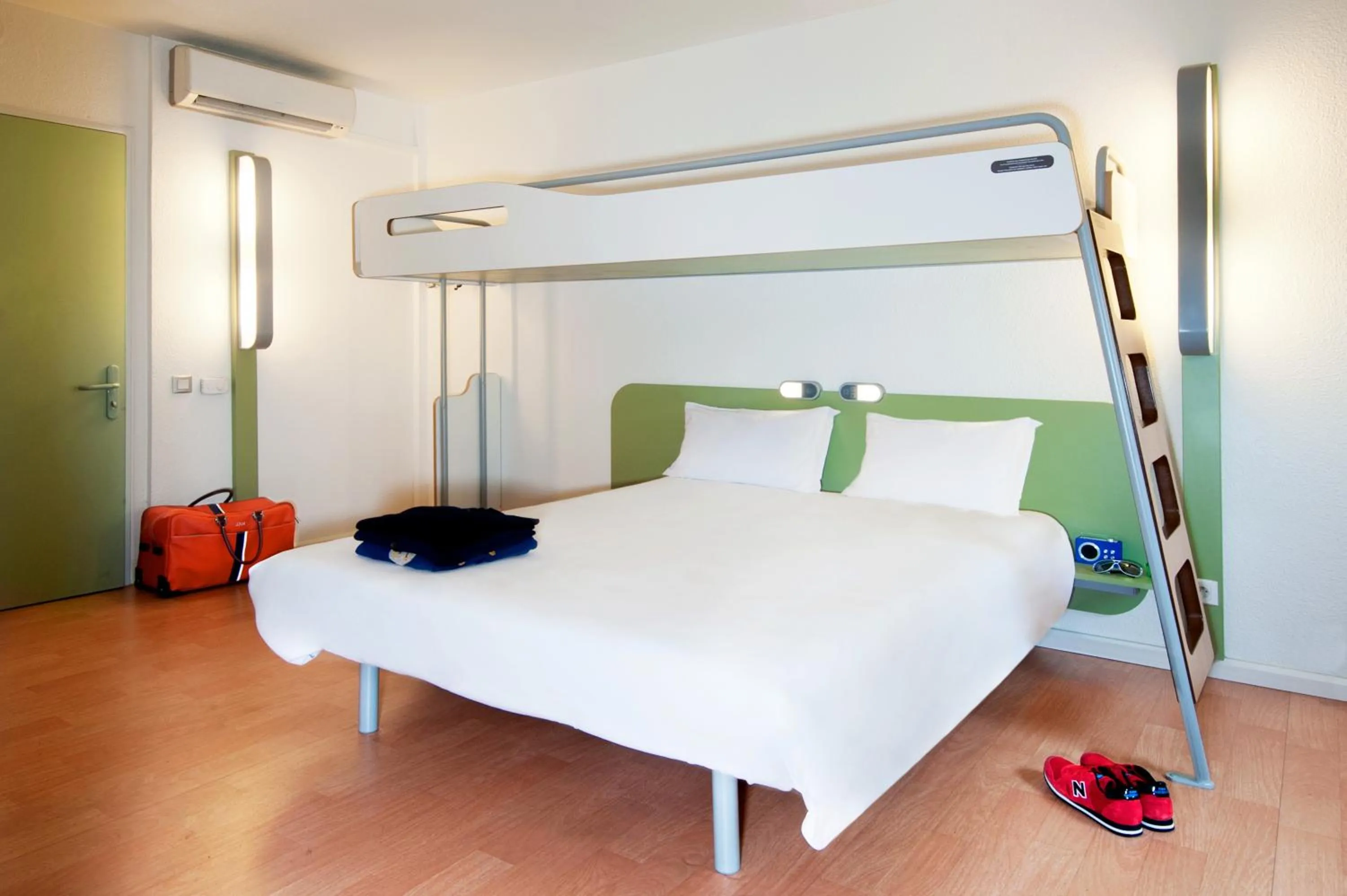 Bed in ibis budget Concarneau