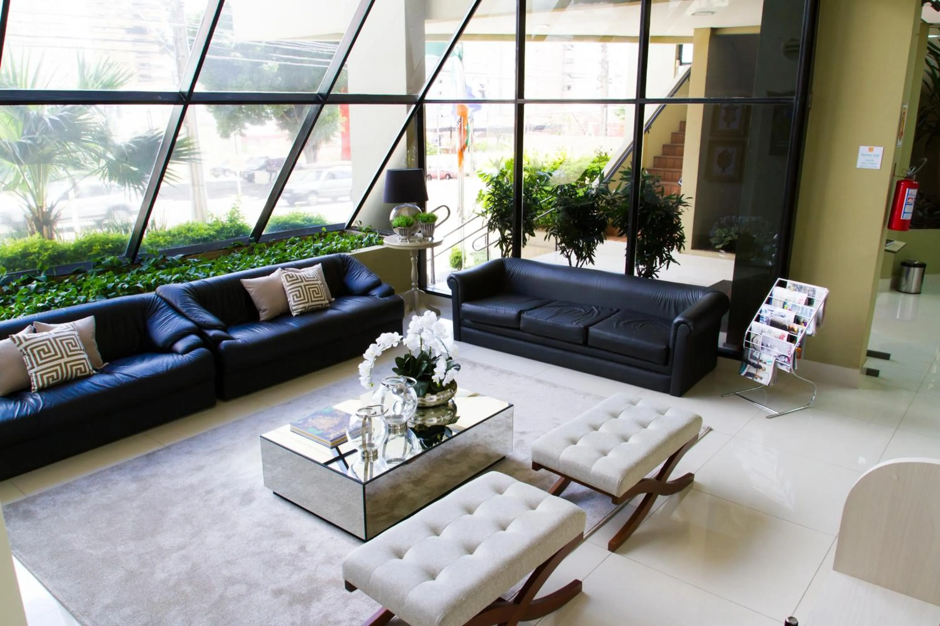 Lobby or reception in Harbor Buriti Hotel