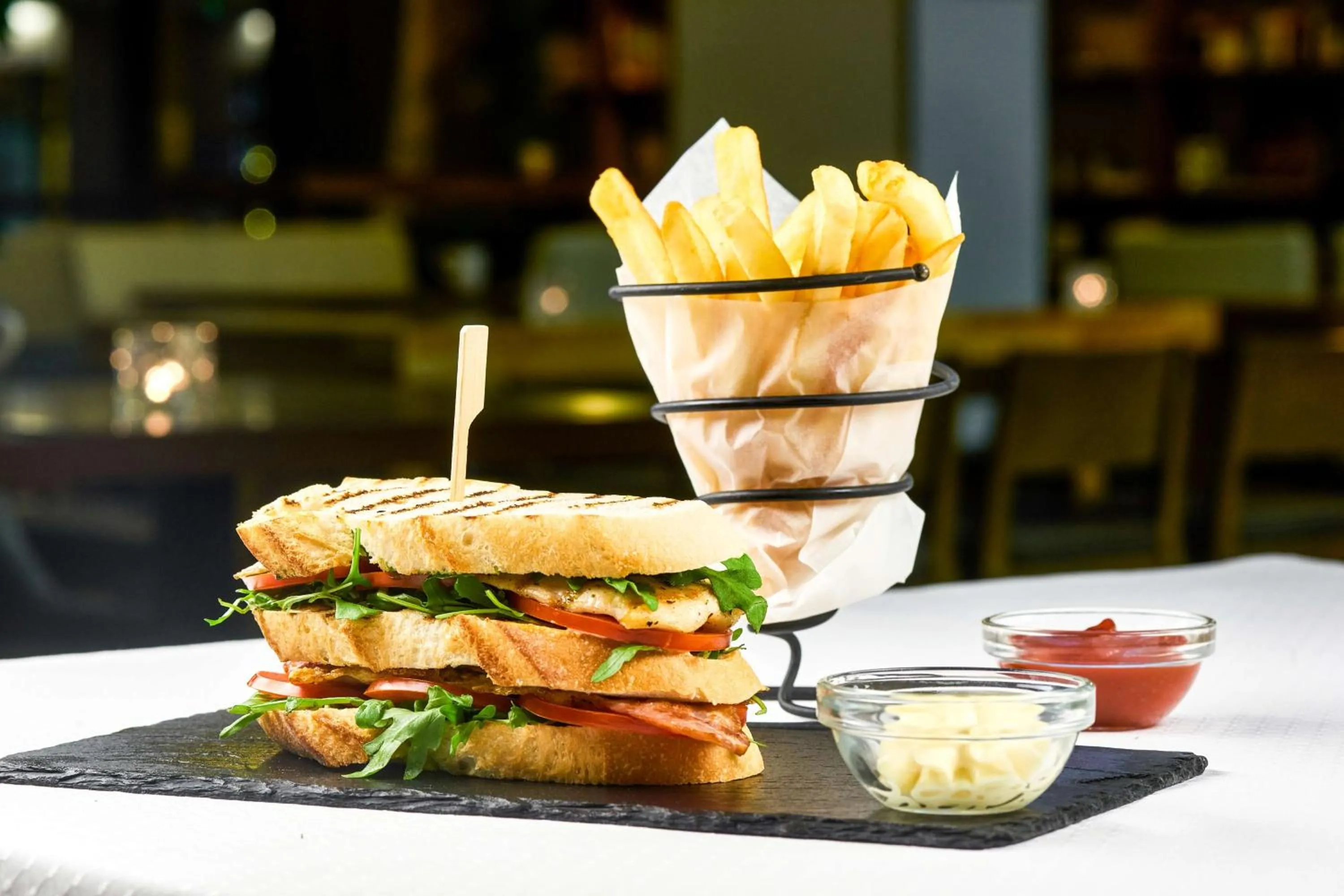 Restaurant/places to eat in Radisson Blu Hotel, Kyiv Podil City Centre