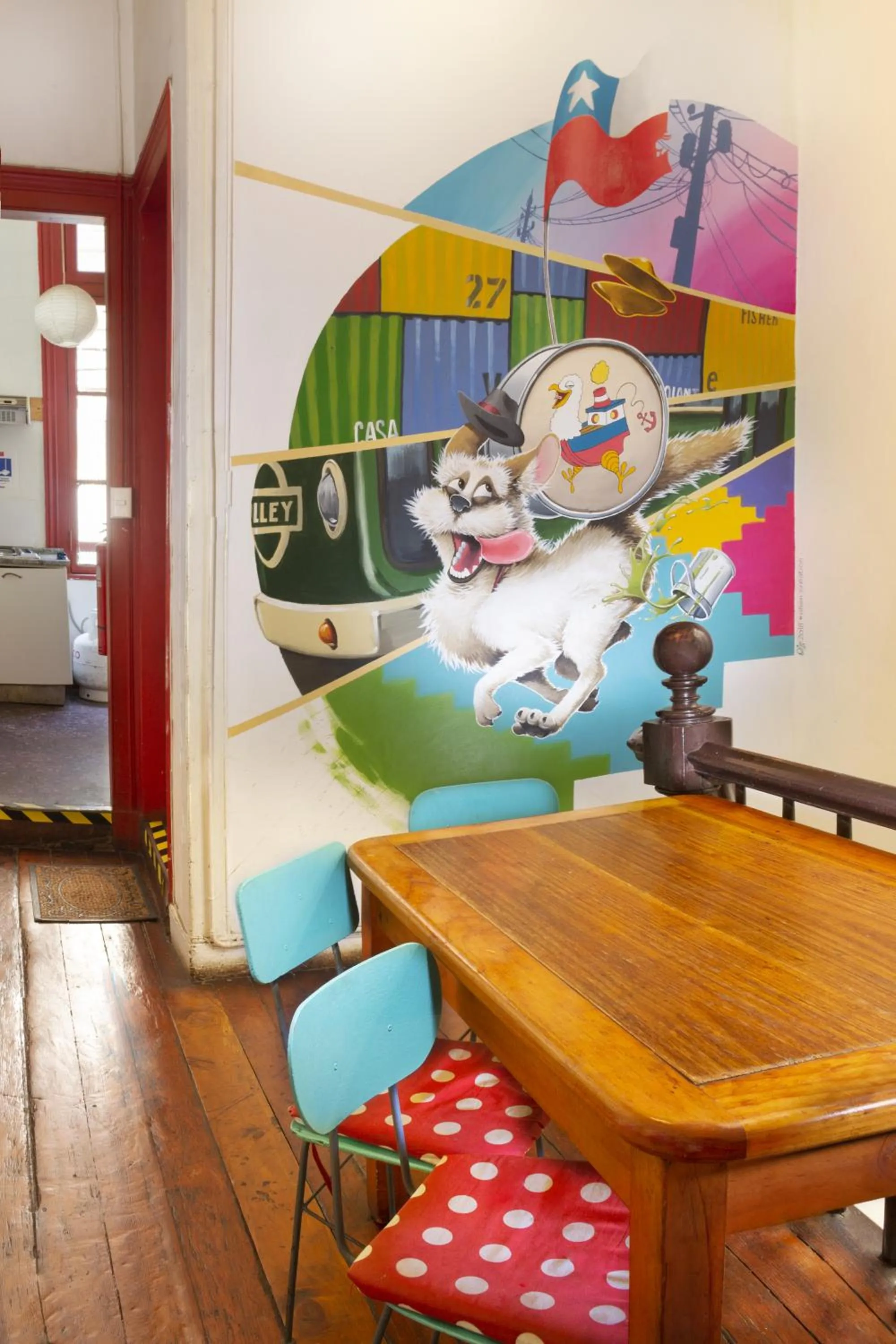 Dining area in Casa Volante Hostal