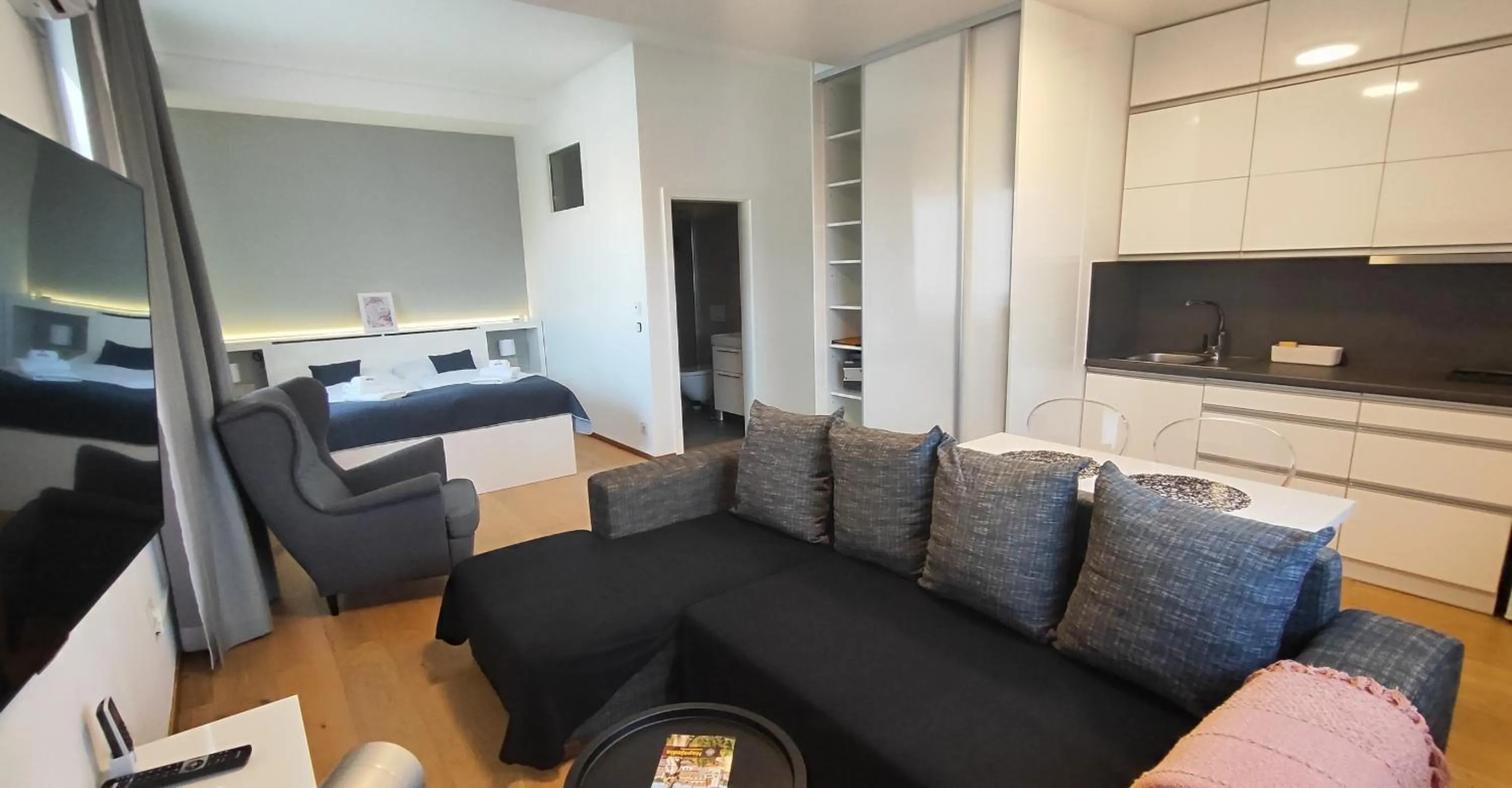 Bed in hotel Chmelnice