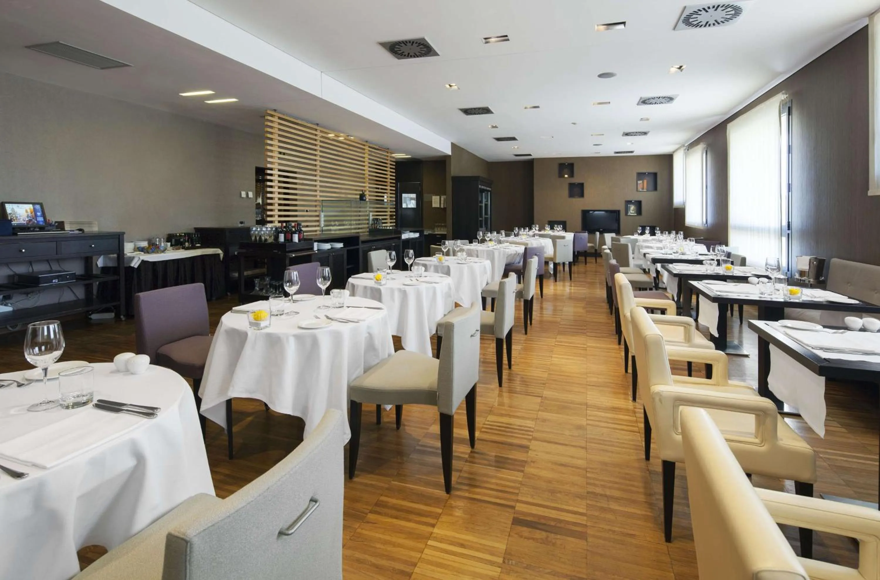 Restaurant/places to eat in NH Milano Fiera