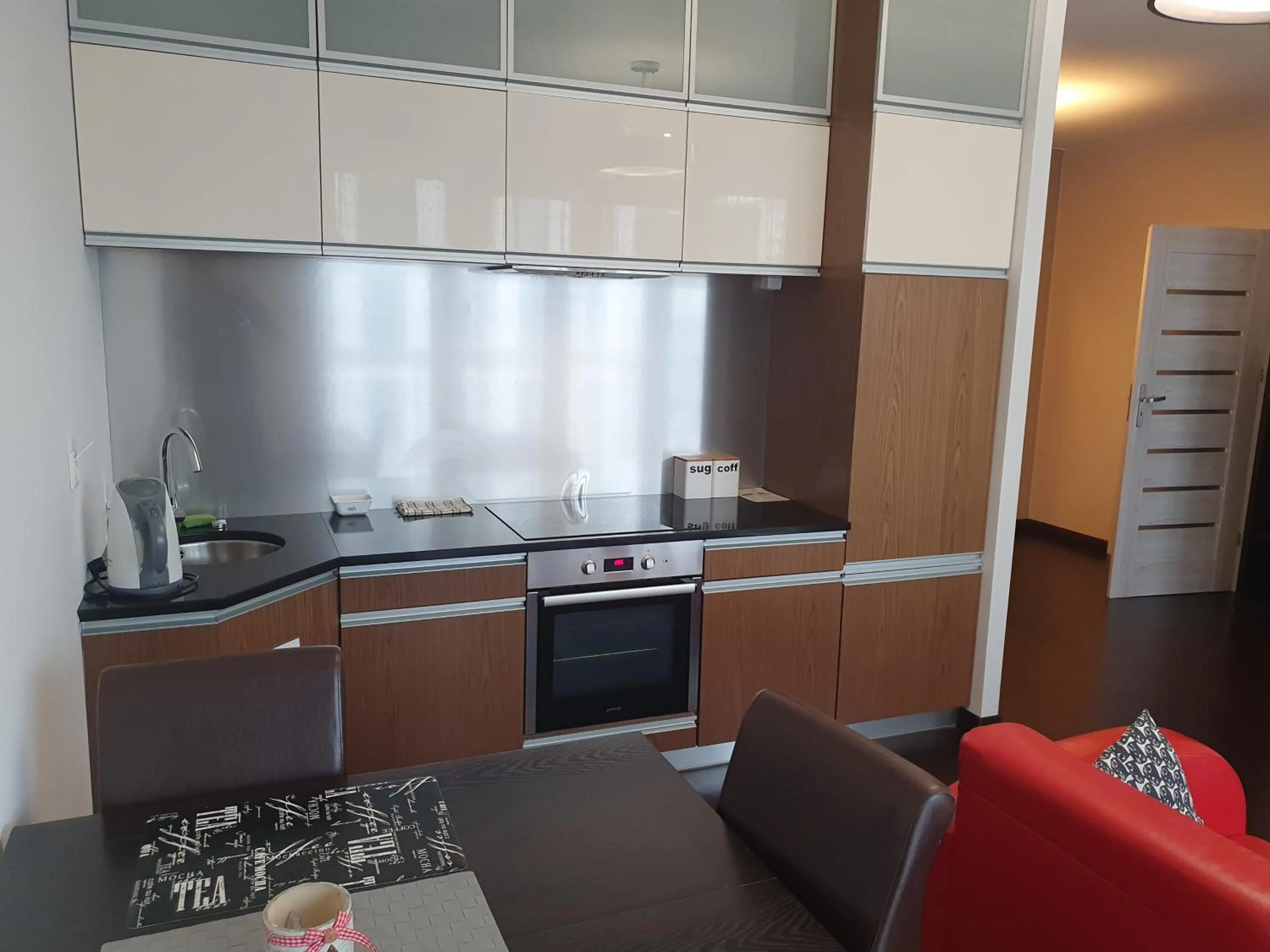 Kitchen or kitchenette, Kitchen/Kitchenette in NotaBene Wola Apartment