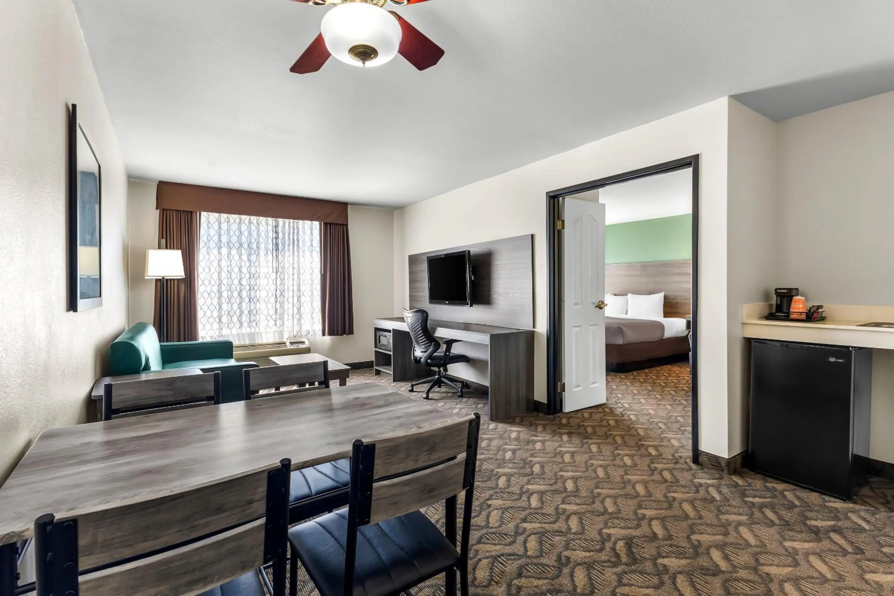 Bed in Quality Inn & Suites Salt Lake City Airport West