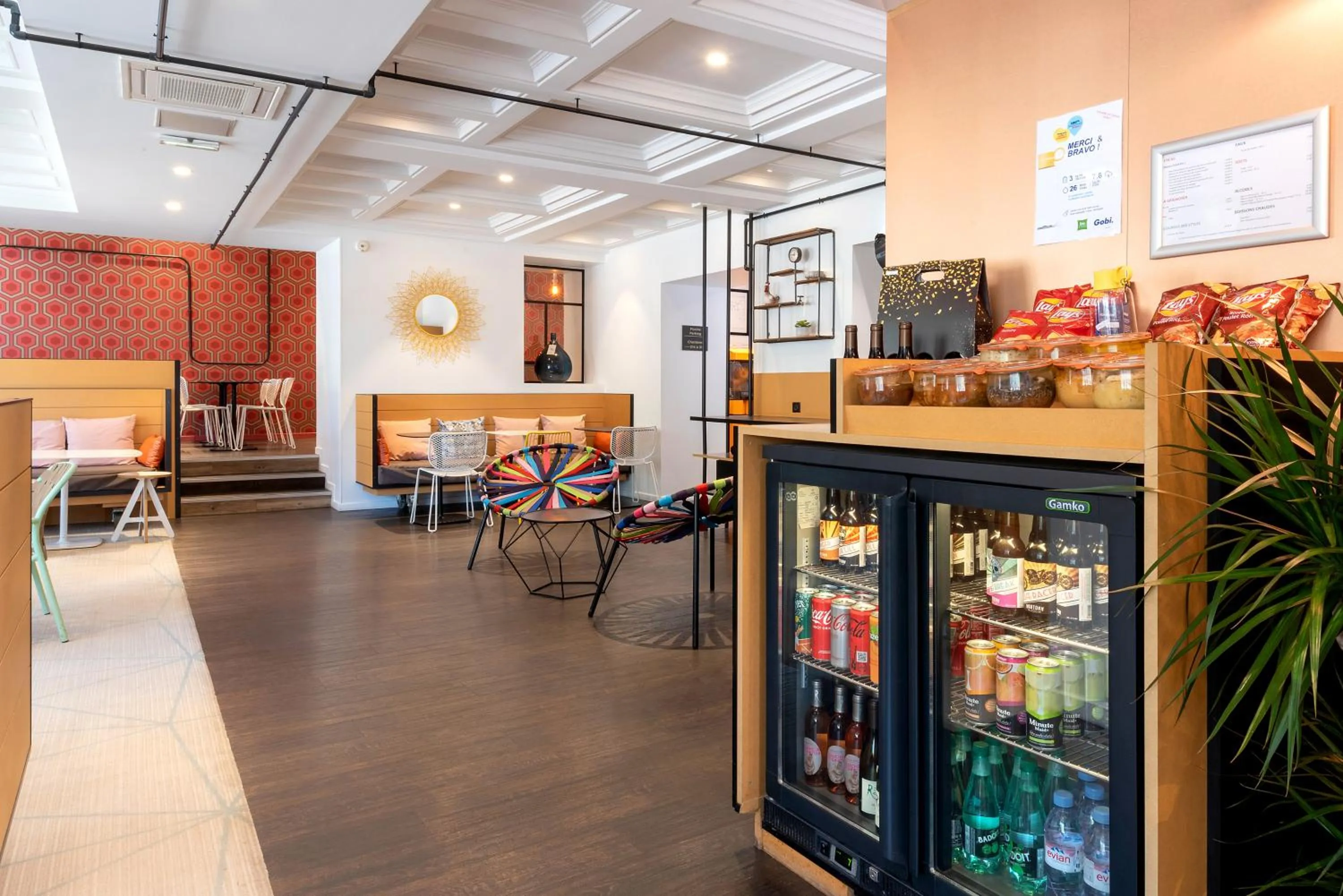Lounge or bar in ibis Styles Macon Centre