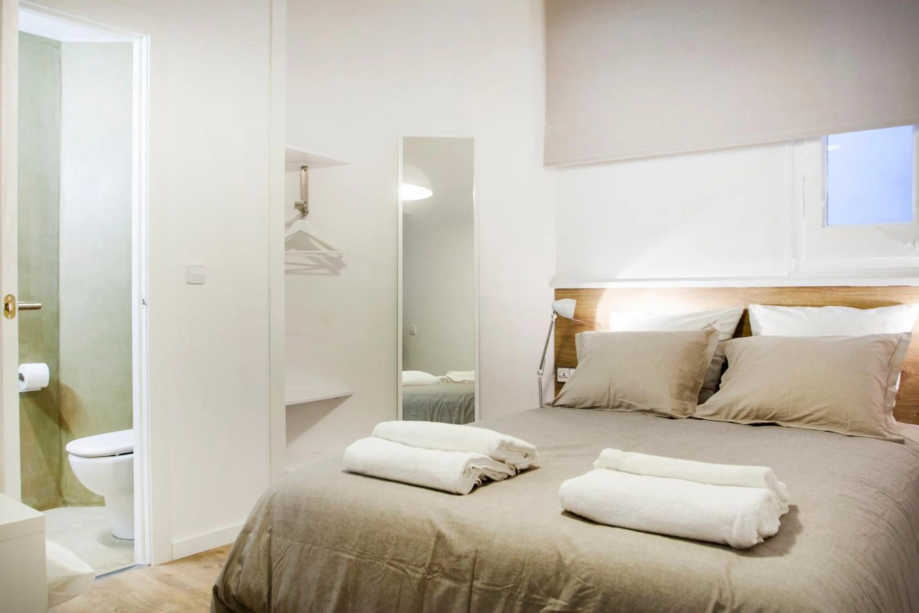 Bedroom, Bed in Cien