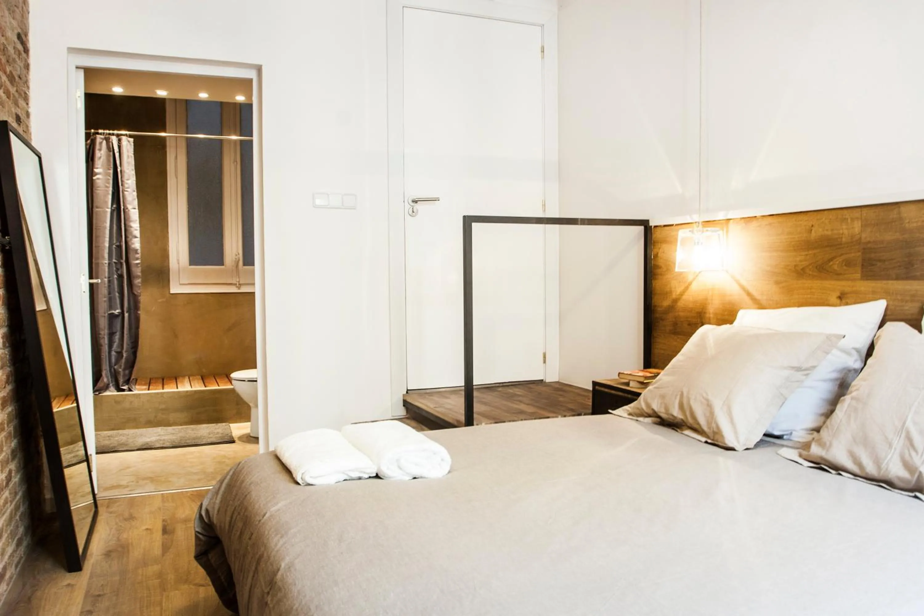 Bedroom, Bed in Cien