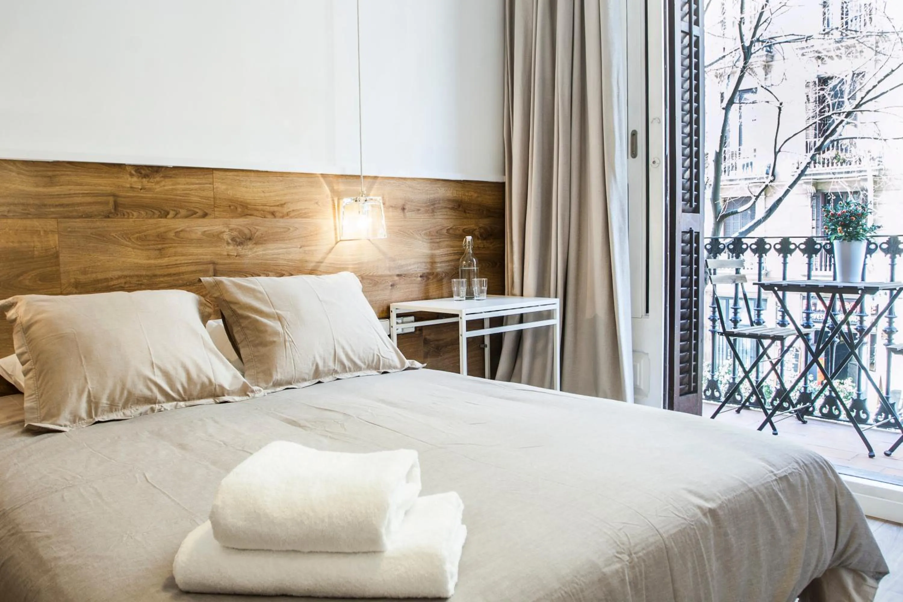 Bedroom, Bed in Cien