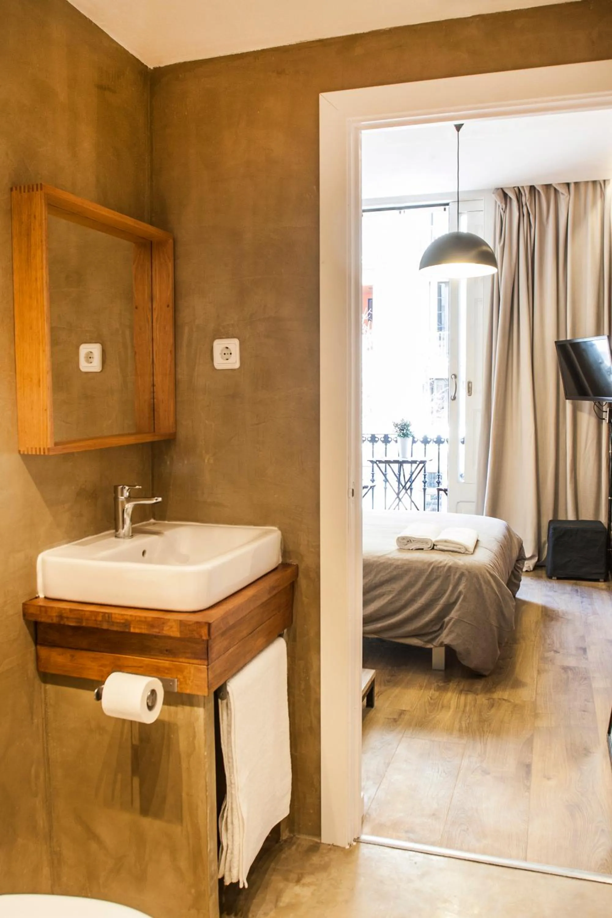 Bathroom, Bed in Cien