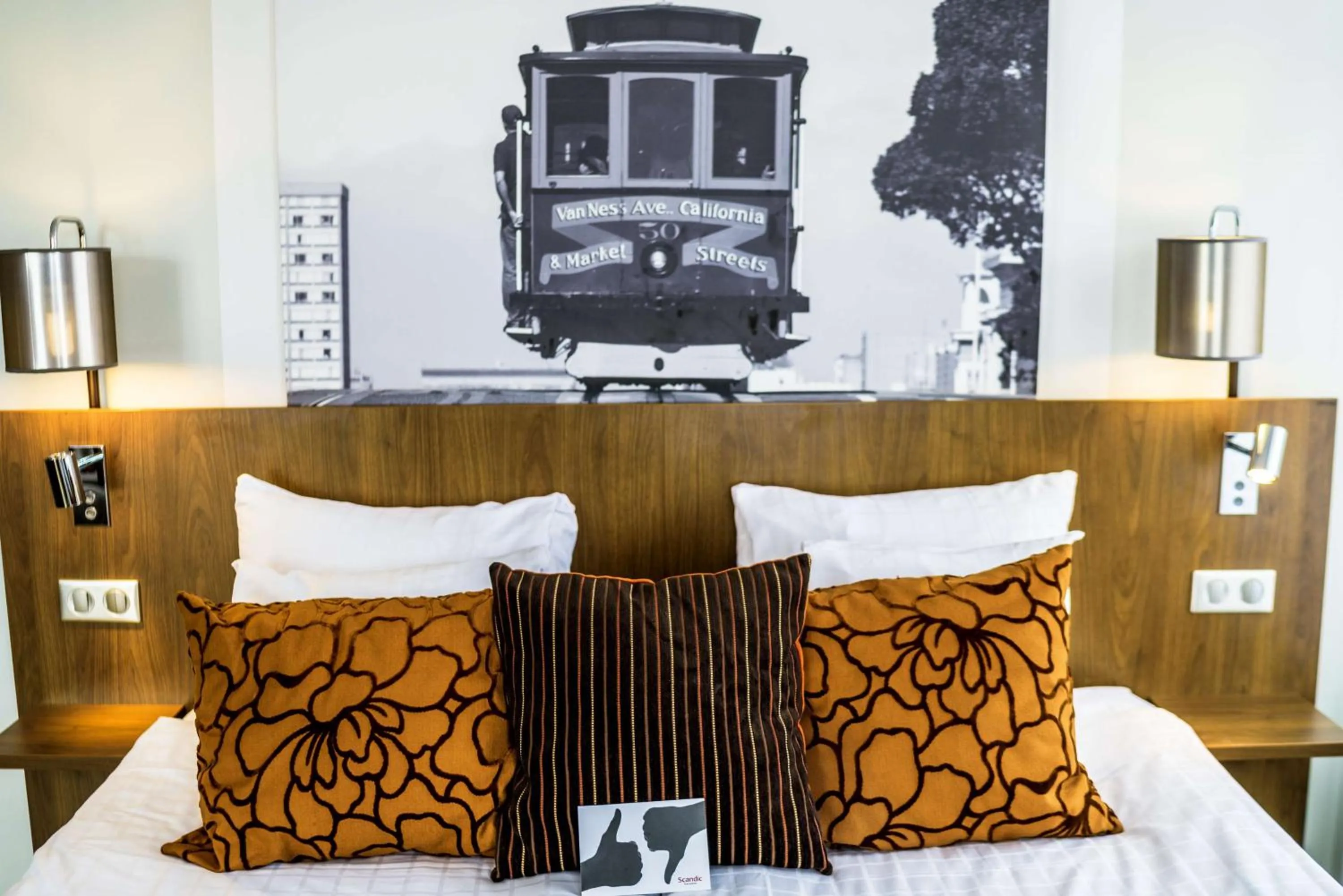 Bedroom, Bed in Scandic Stora Hotellet