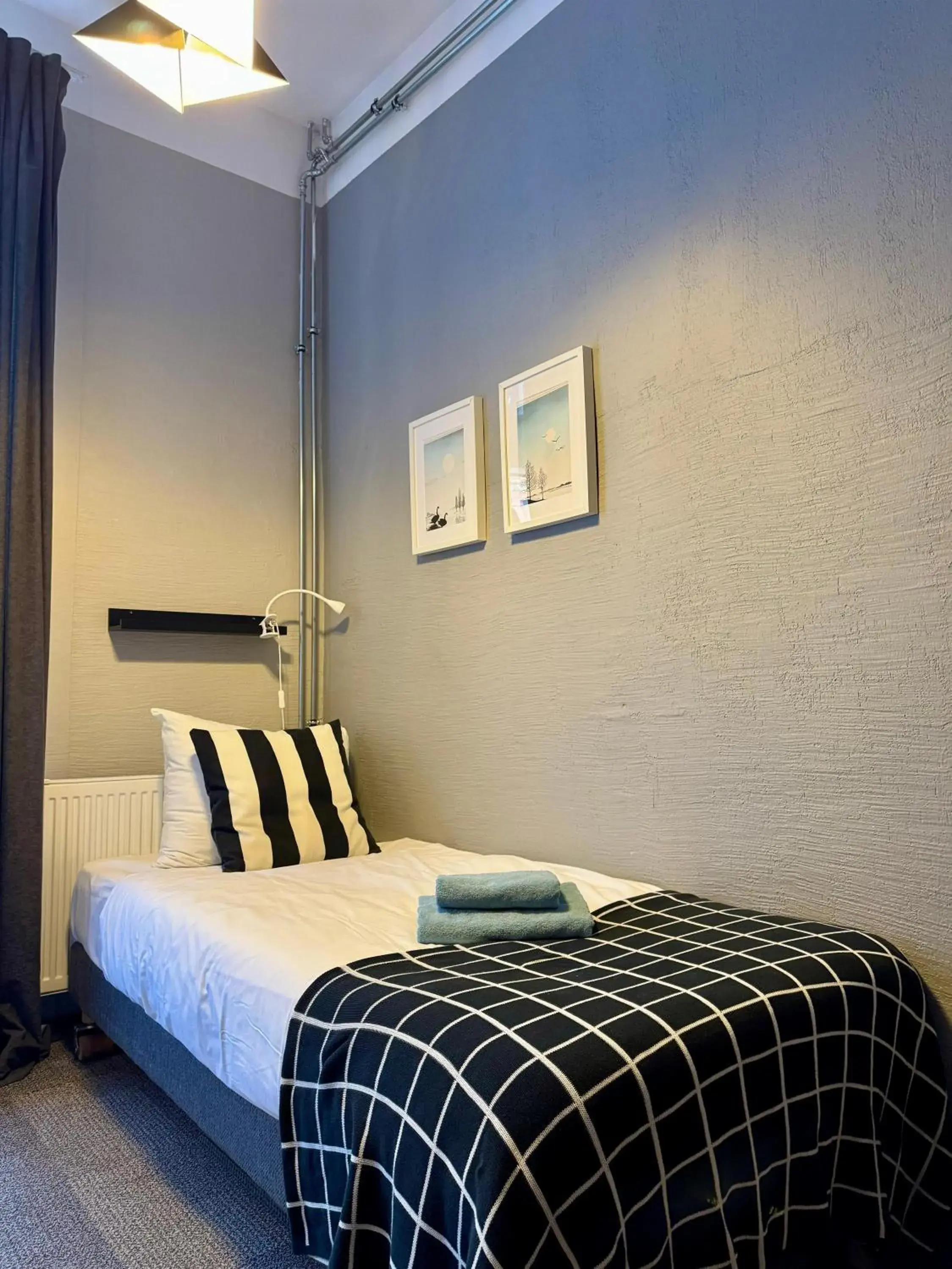 Small Single Room in Zeit Hotel Small Single Room in Zeit Hotel