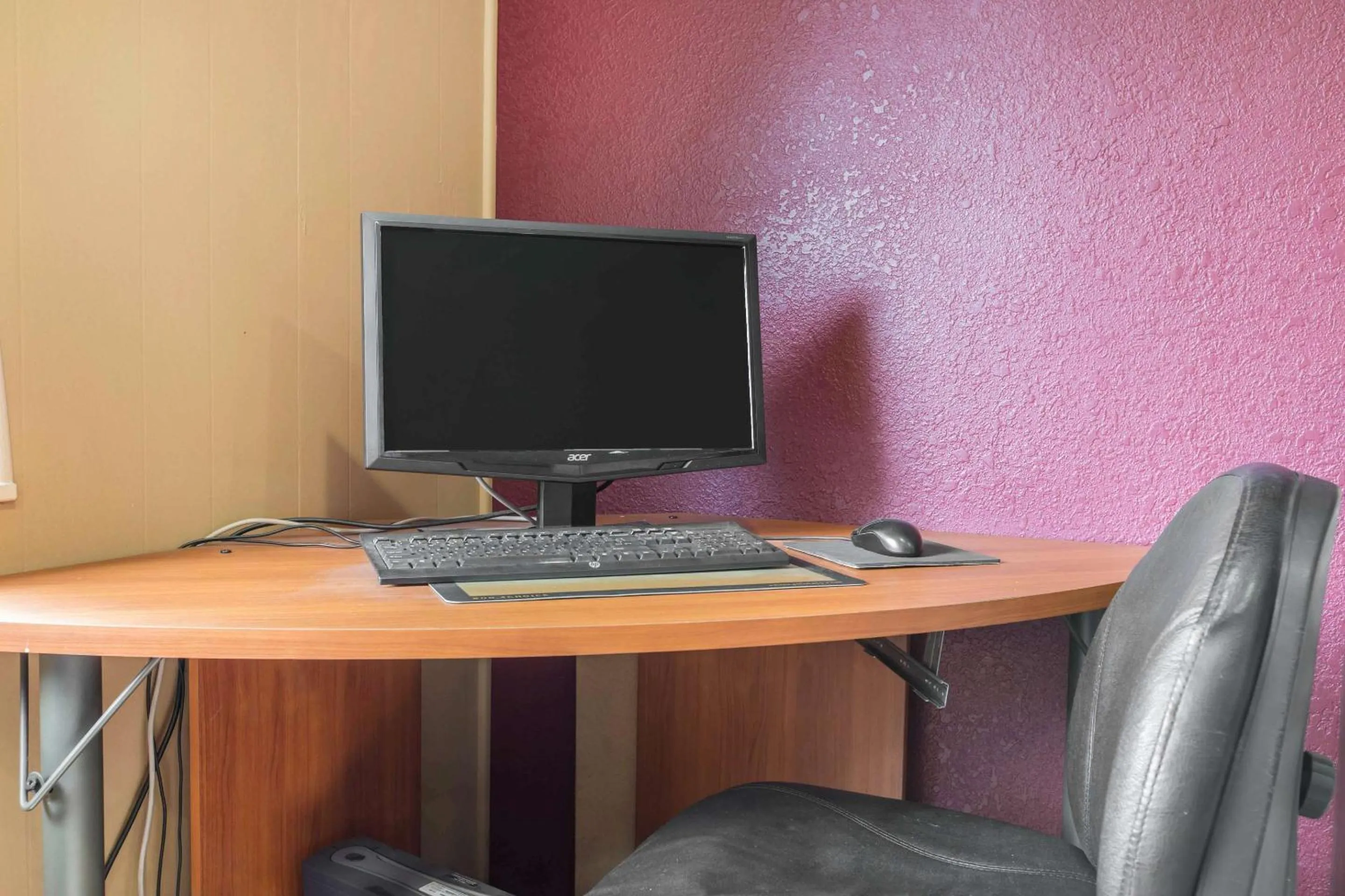 Business facilities in Rodeway Inn Escondido Downtown