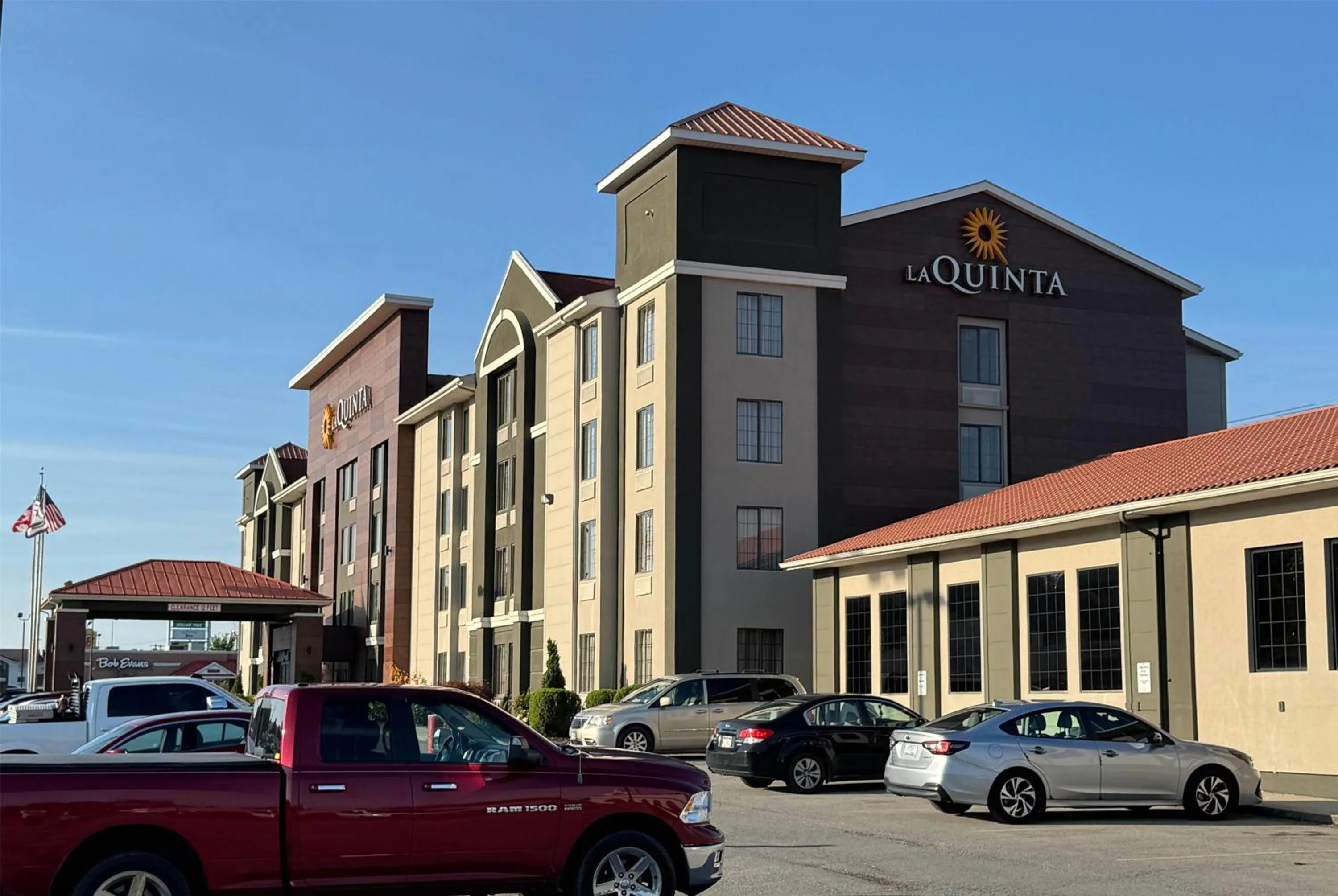 Property building in La Quinta Inn & Suites - New River Gorge National Park