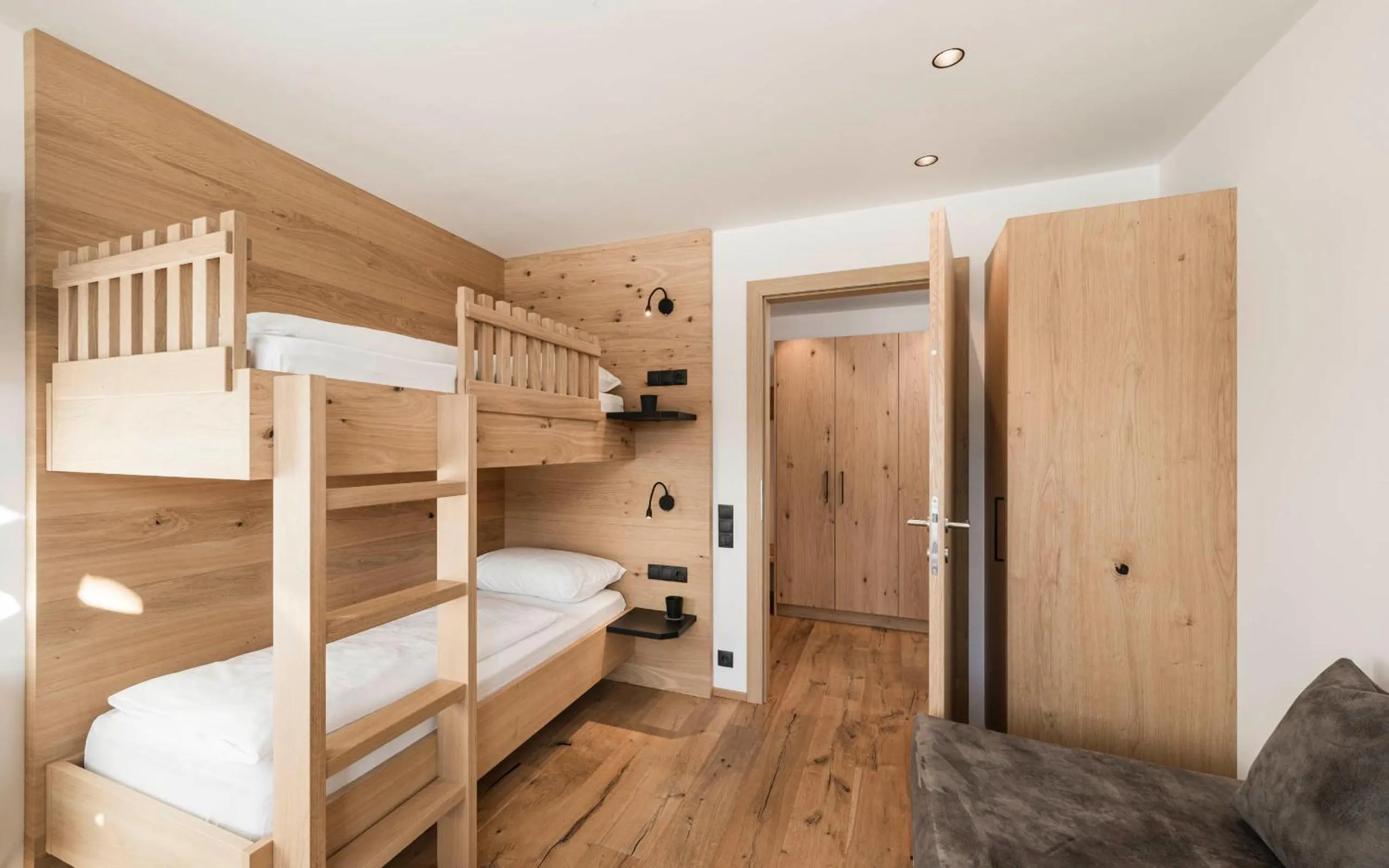 Bed in Hotel Lahnerhof