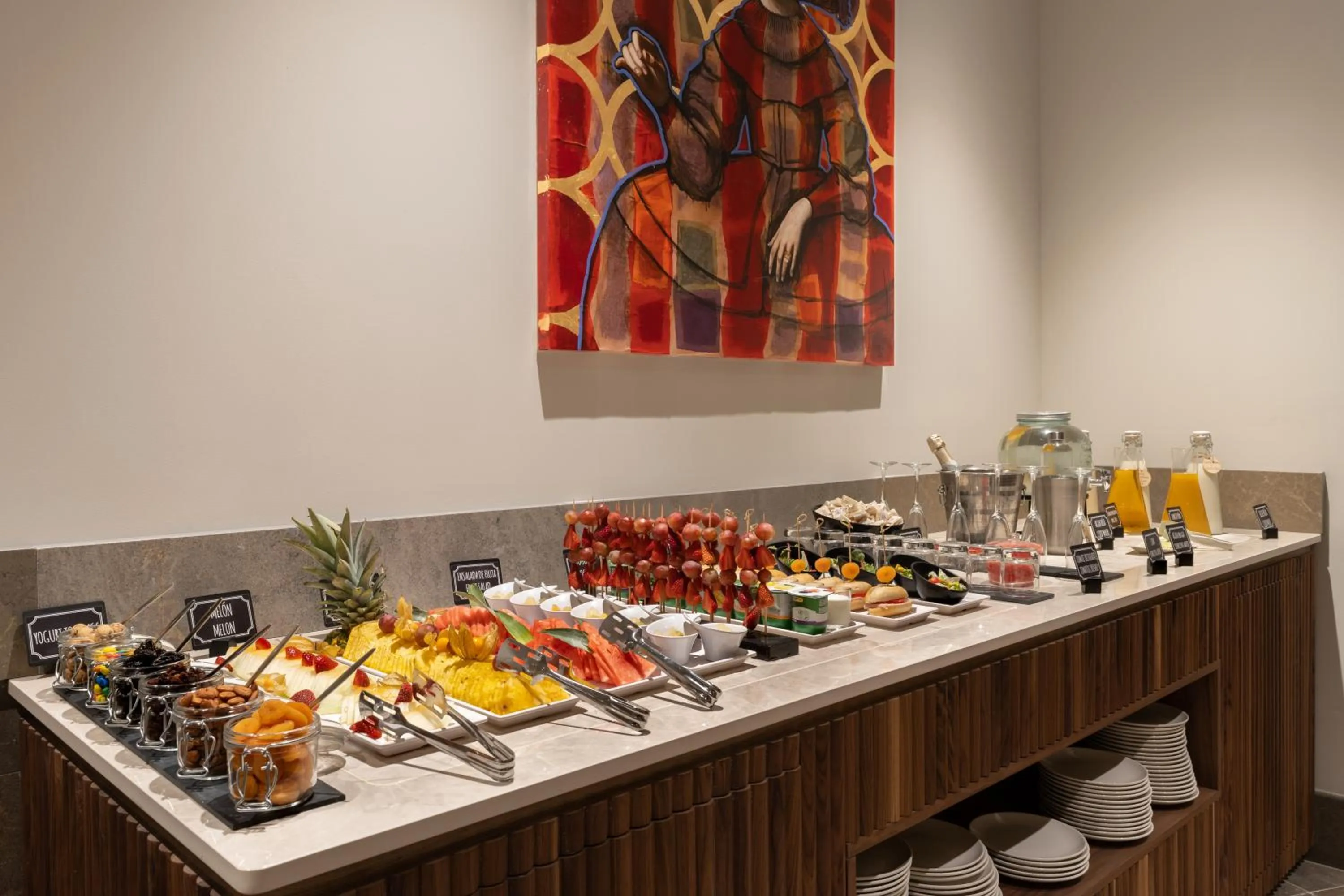 Breakfast in H10 Palacio Colomera