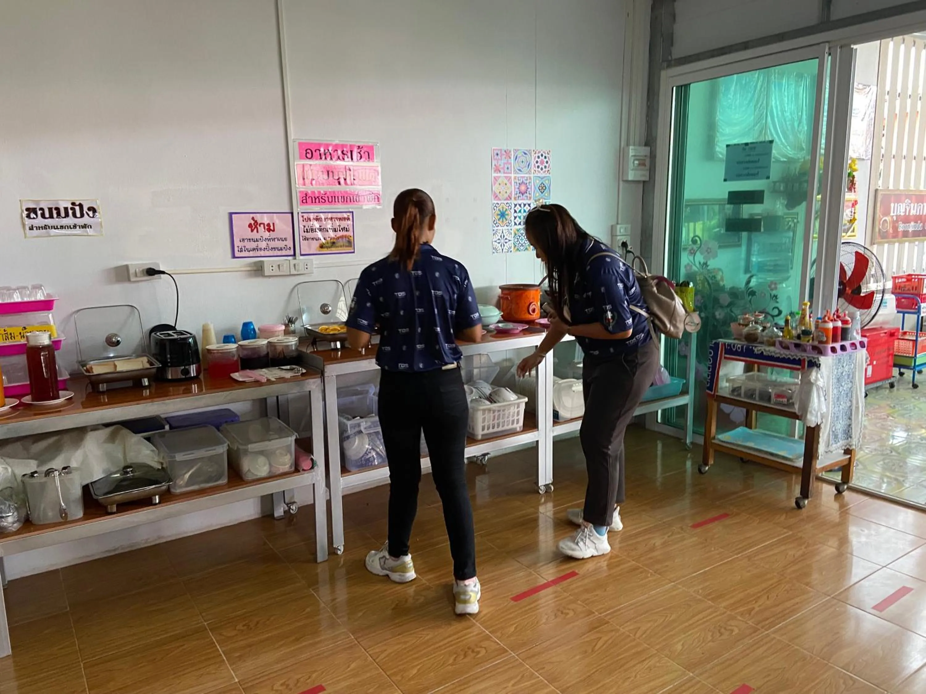 Restaurant/places to eat in บุญจินดา รีสอร์ท