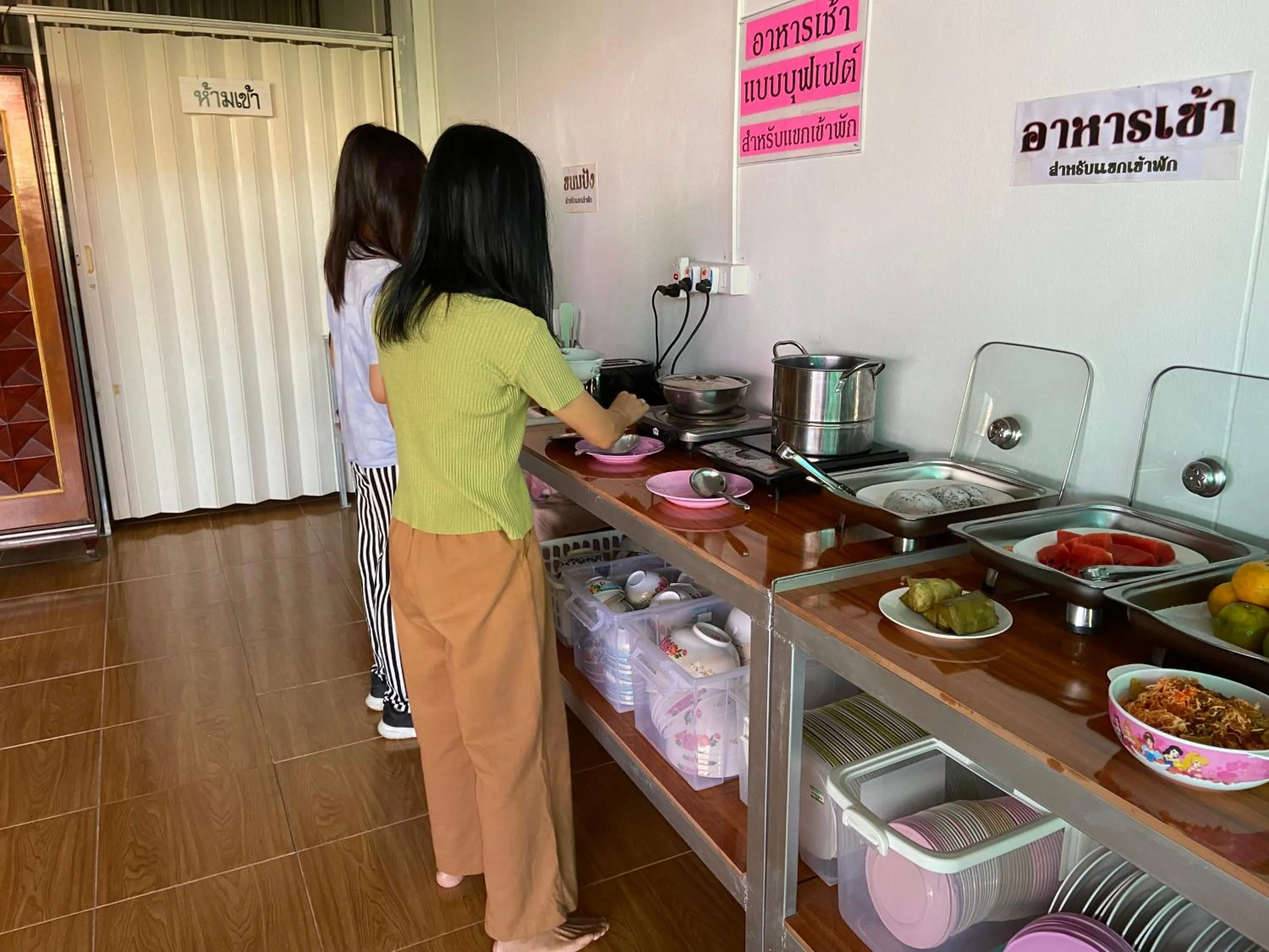 Restaurant/places to eat in บุญจินดา รีสอร์ท