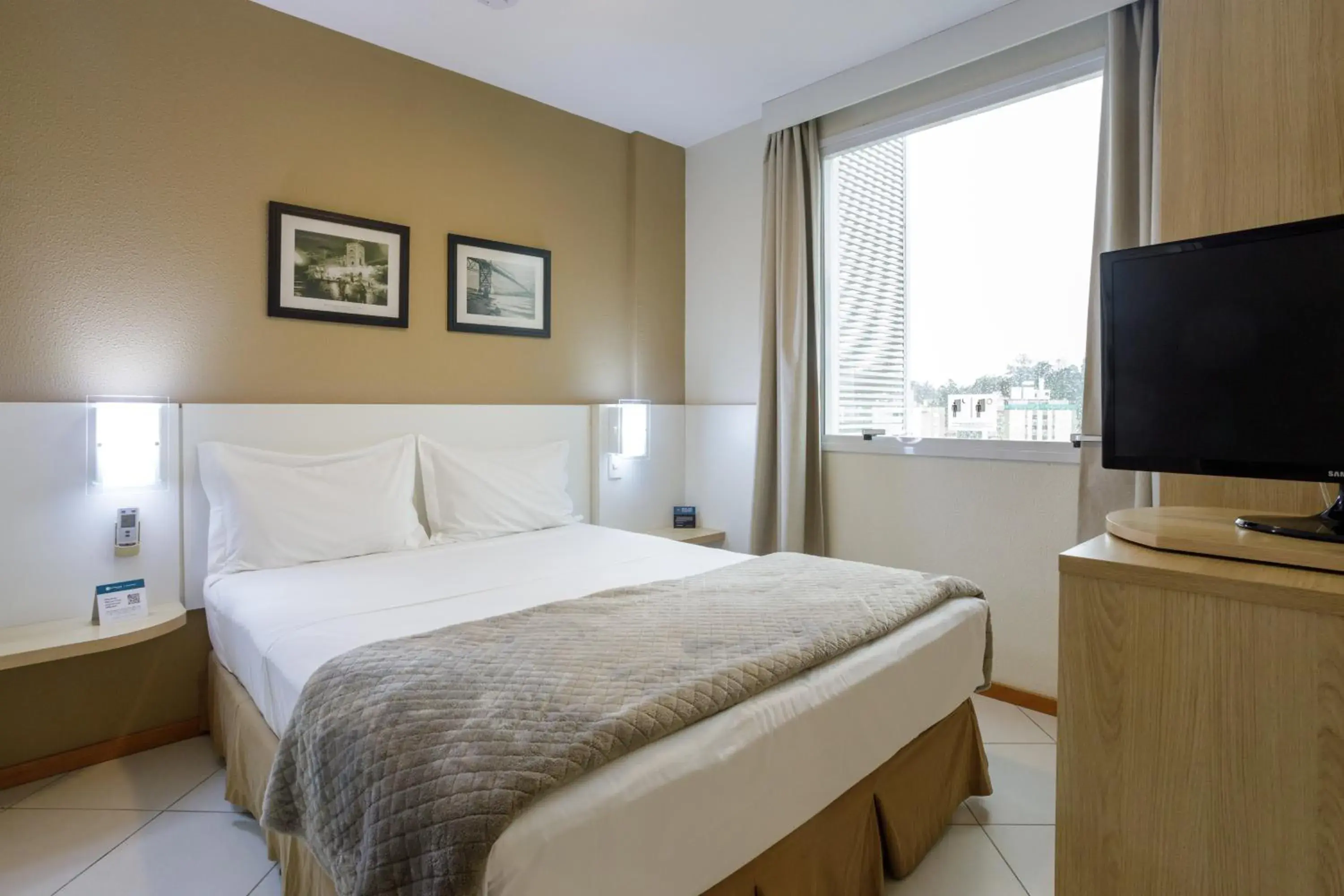Superior Double Room with double bed in Interclass Florianópolis Superior Double Room with double bed in Interclass Florianópolis