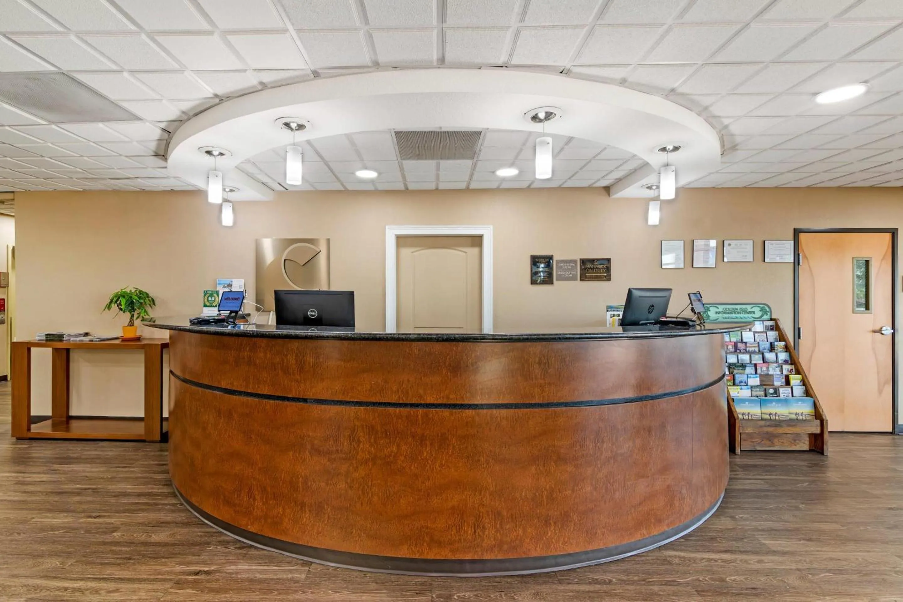 Lobby or reception in Comfort Suites Brunswick
