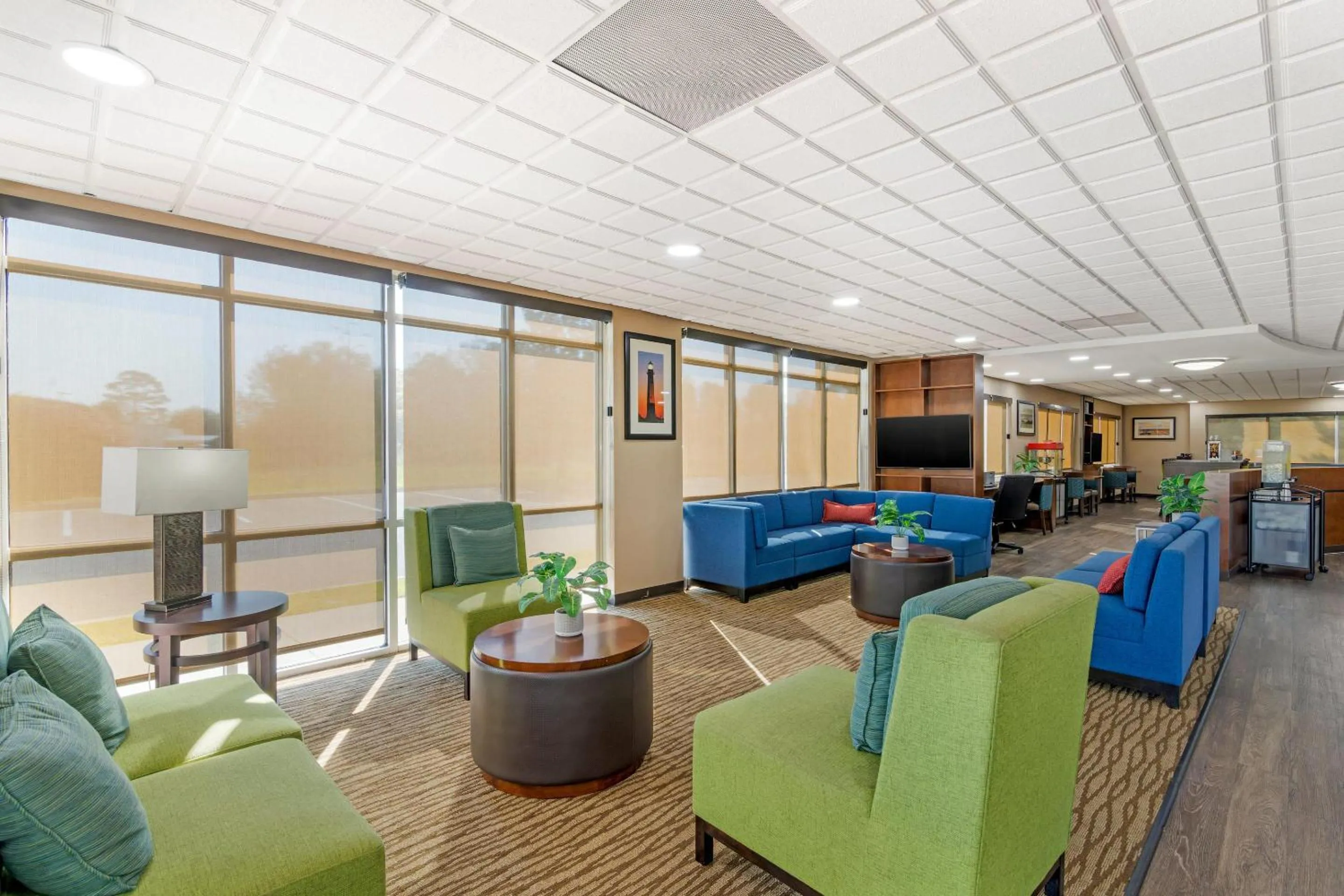 Lobby or reception in Comfort Suites Brunswick