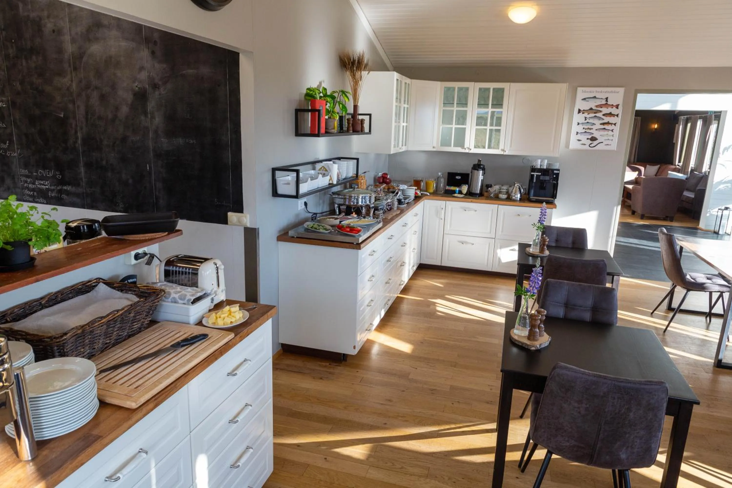 Breakfast in Aurora Lodge Hotel