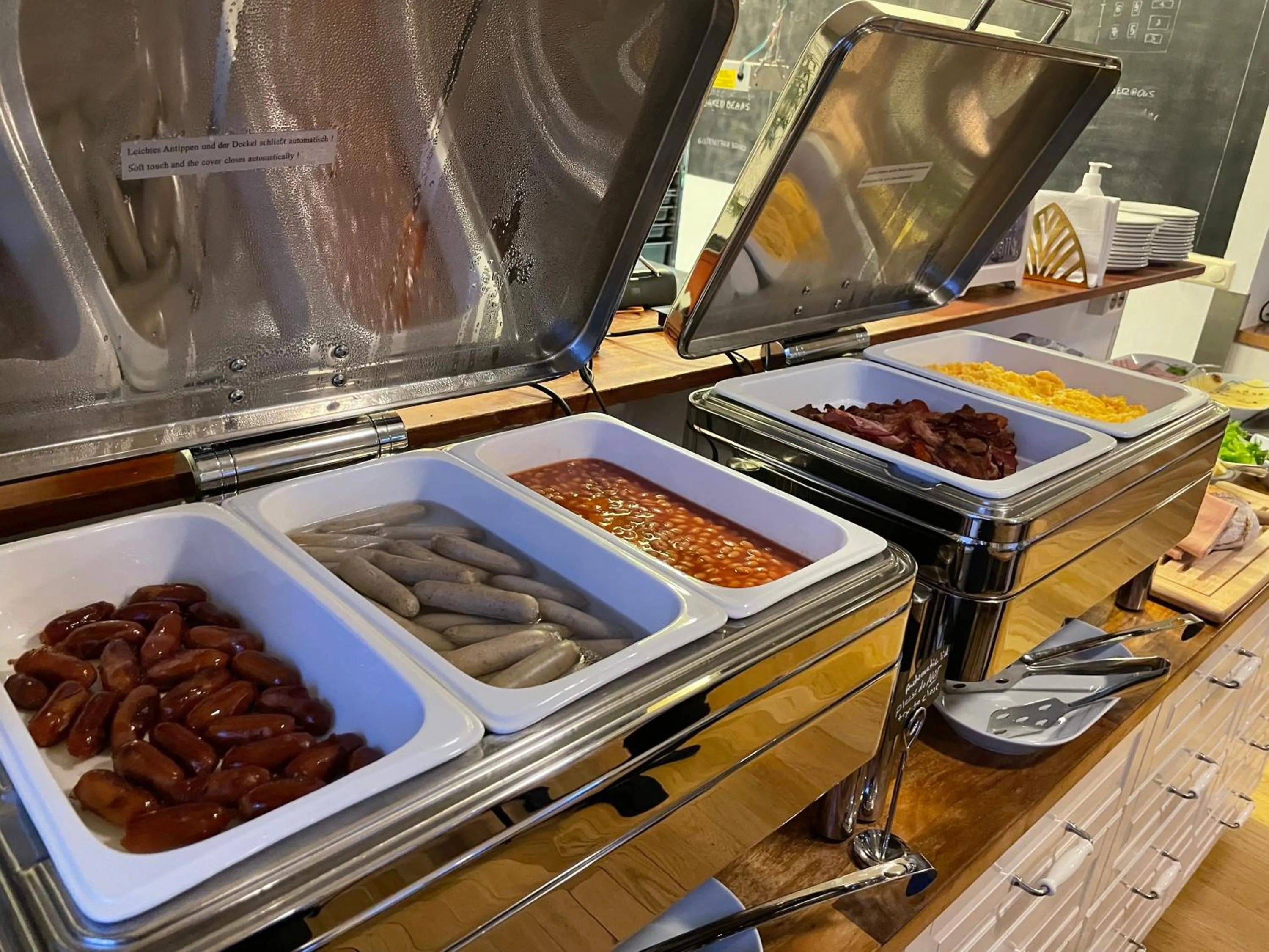 Buffet breakfast in Aurora Lodge Hotel