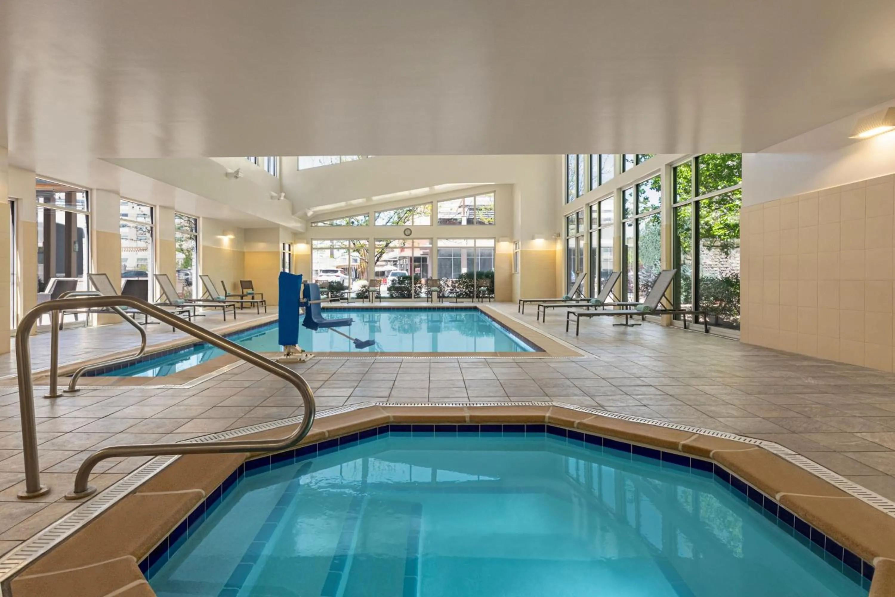 Swimming pool in Residence Inn Denver Cherry Creek