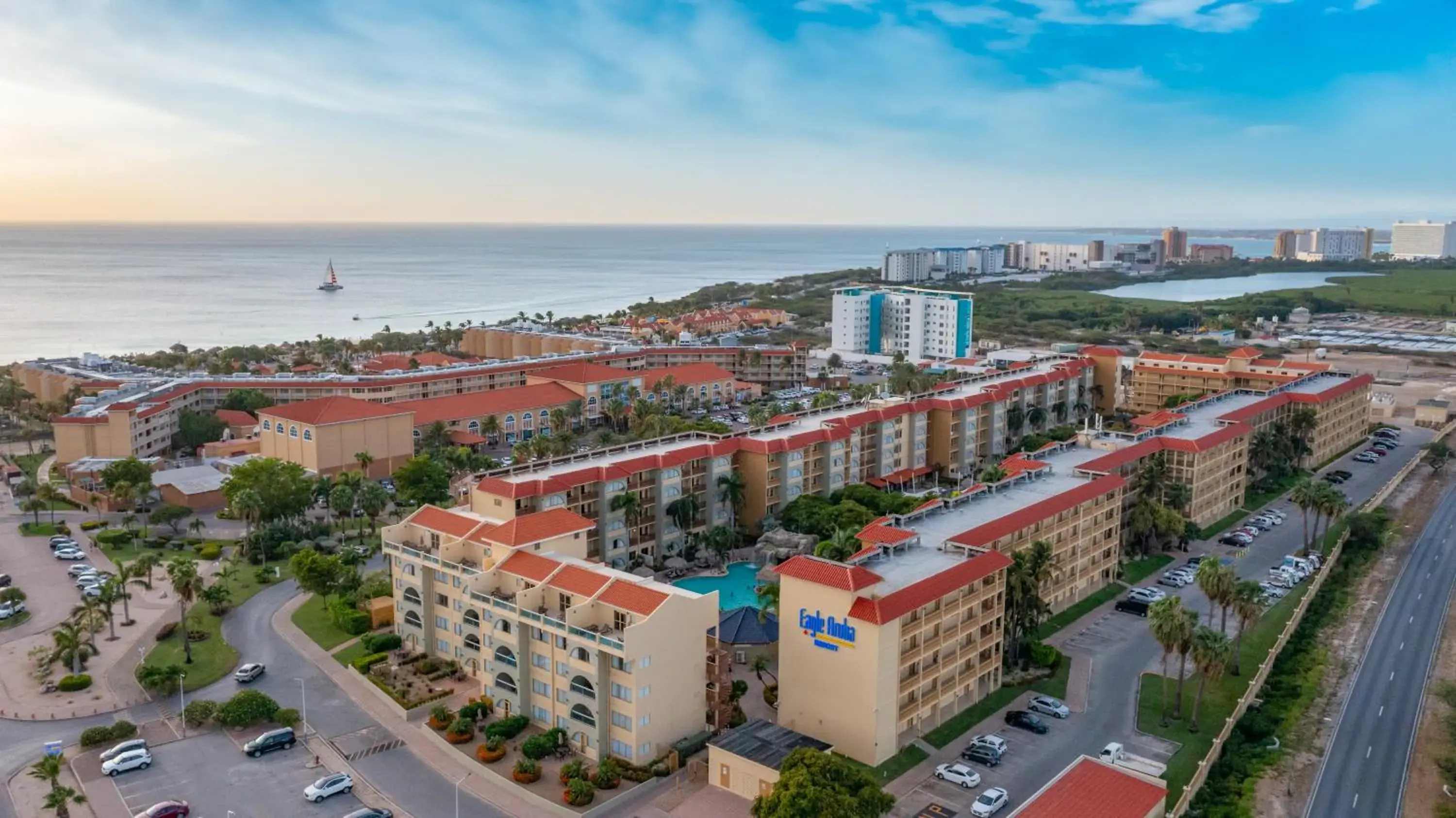 One-Bedroom Premium Suite with Two Double Beds in Eagle Aruba Resort One-Bedroom Premium Suite with Two Double Beds in Eagle Aruba Resort