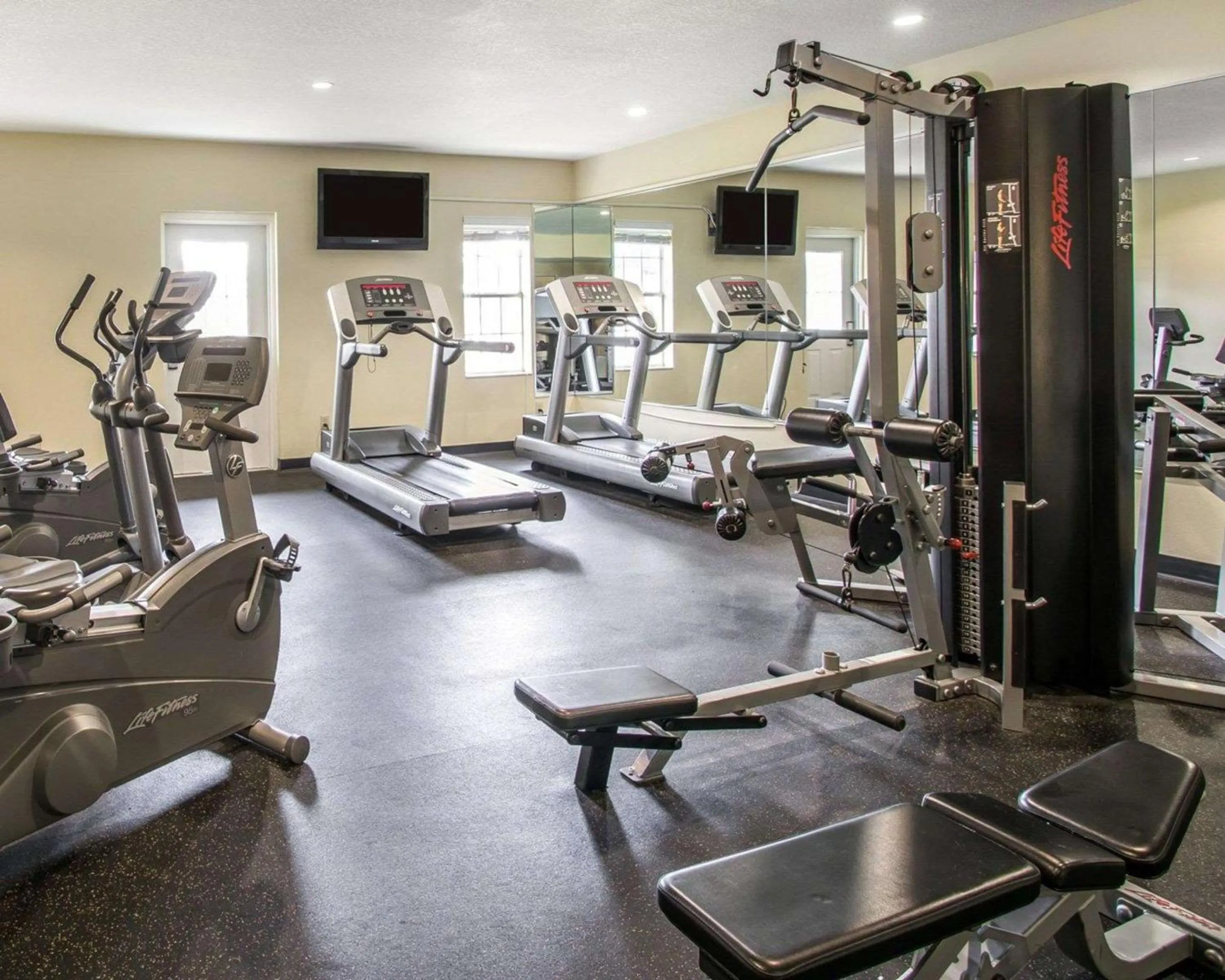 Fitness centre/facilities in Plantation Resort on Crystal River, Ascend Hotel Collection