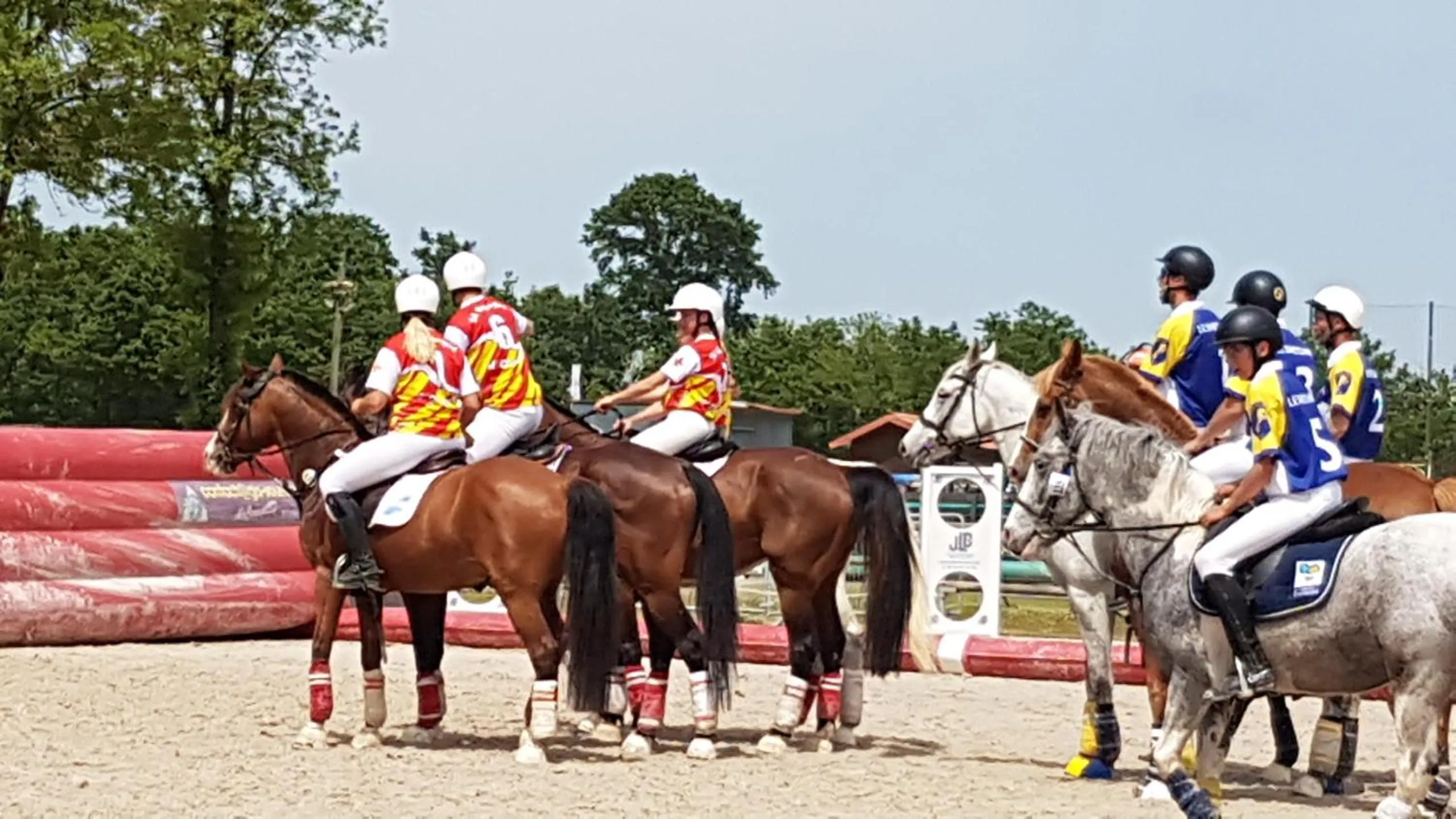 Horse-riding in Le Clos des Écureuils