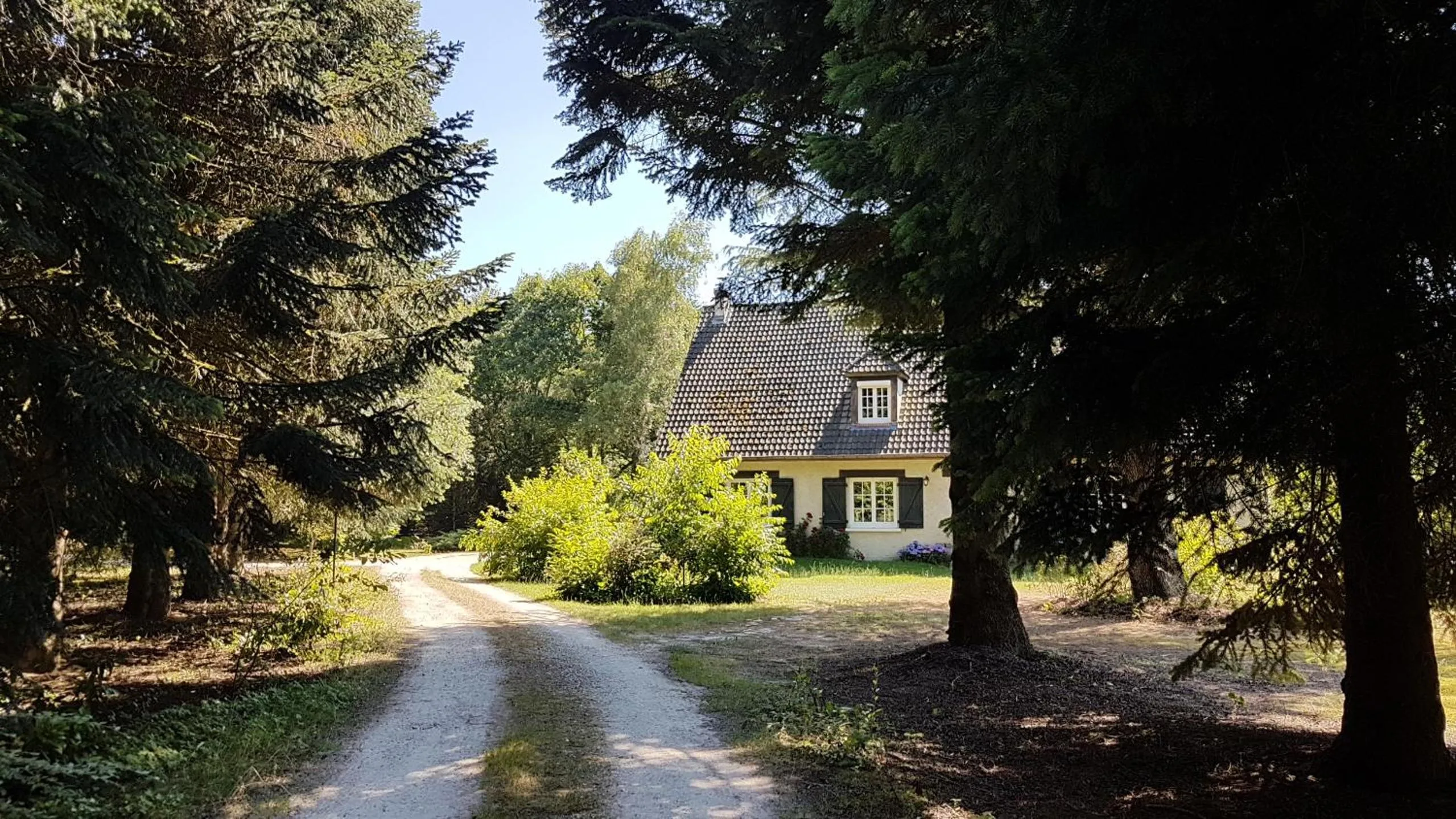 Property building in Le Clos des Écureuils