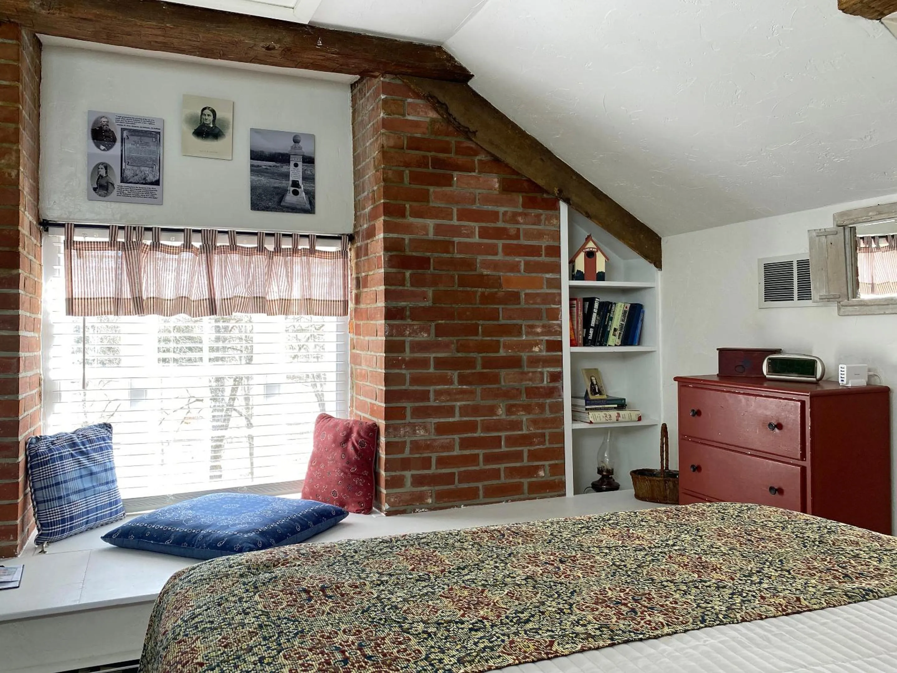 Bed in Lightner Farmhouse B&B