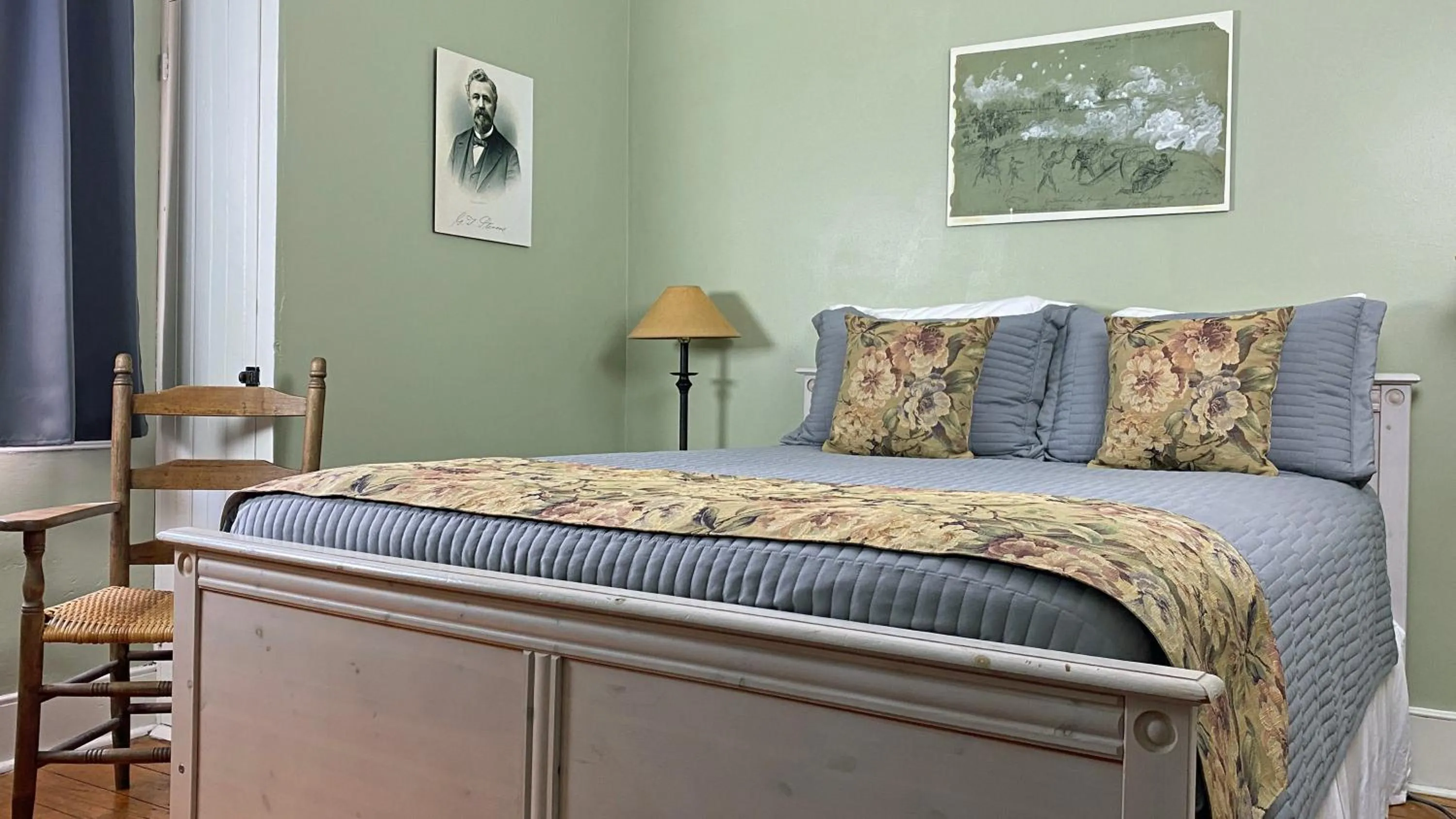 Bed in Lightner Farmhouse B&B