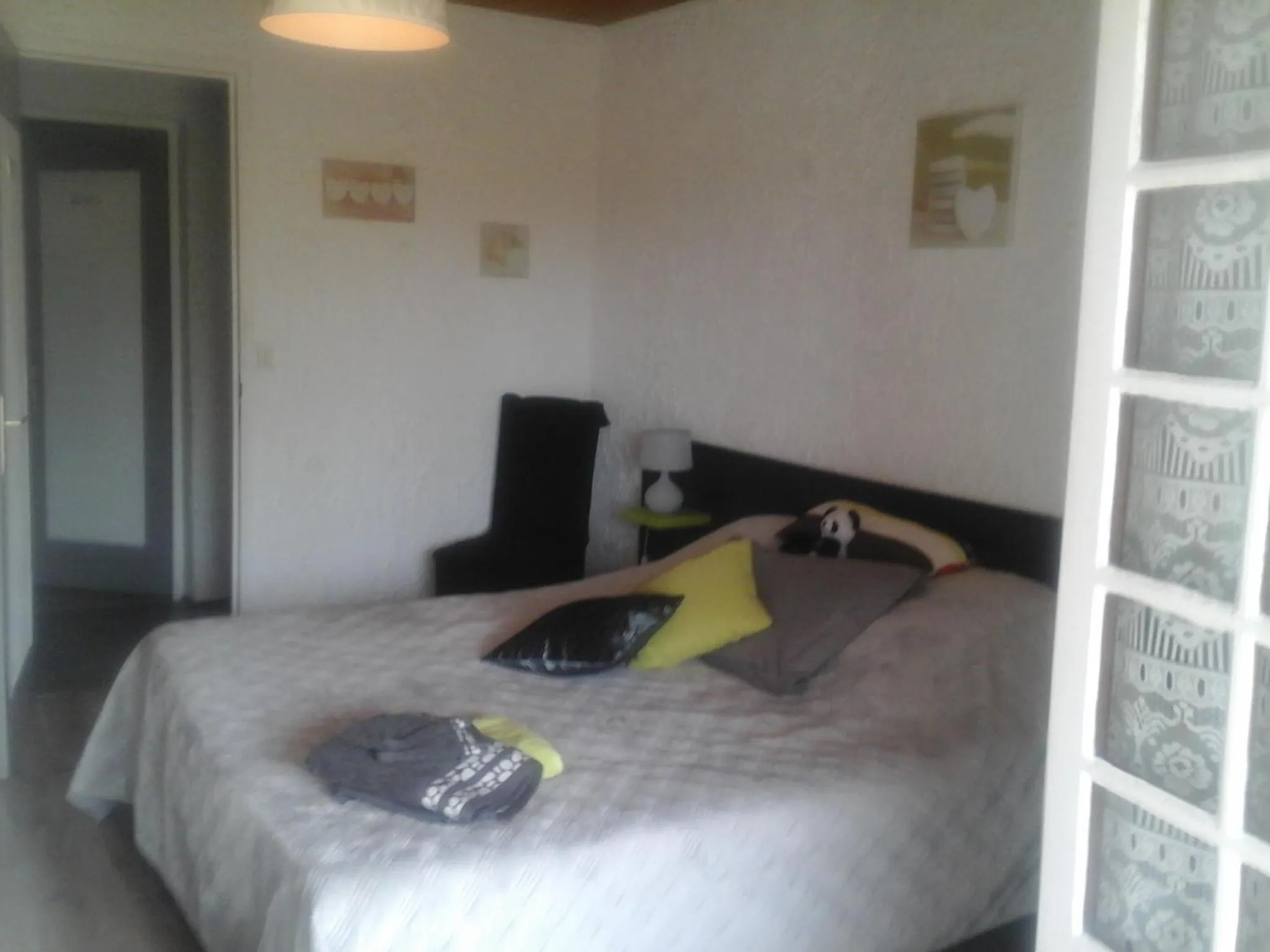 Photo of the whole room, Bed in à La Paloma