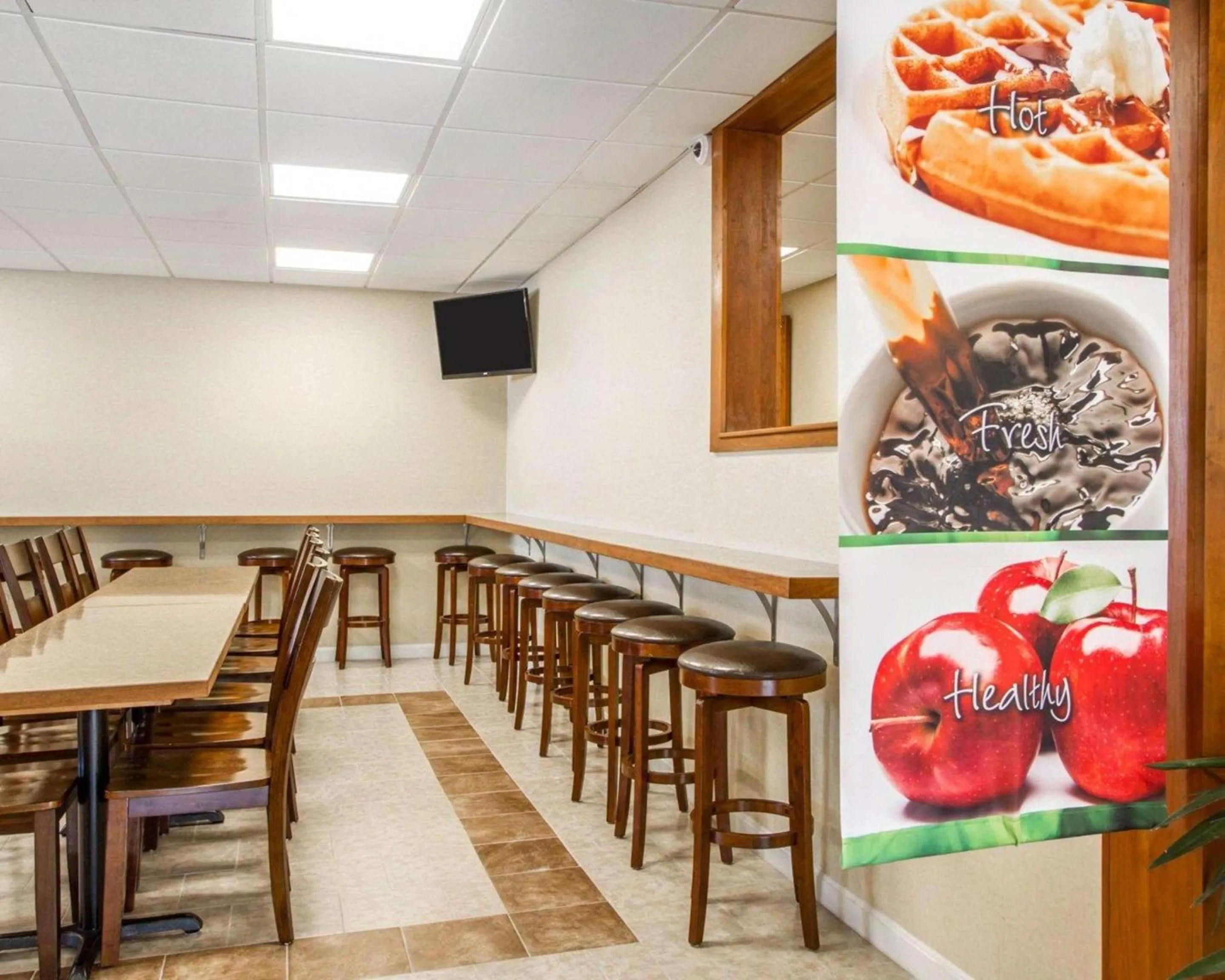 Restaurant/places to eat in Quality Inn & Suites South Portland