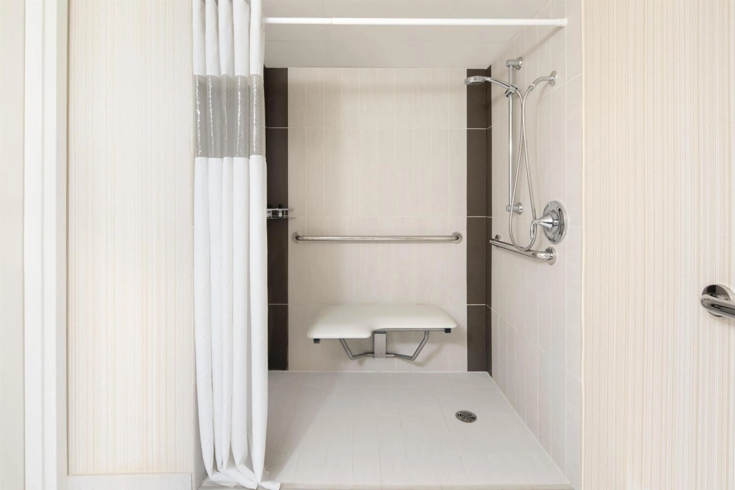 Bedroom in Hyatt Regency Milwaukee