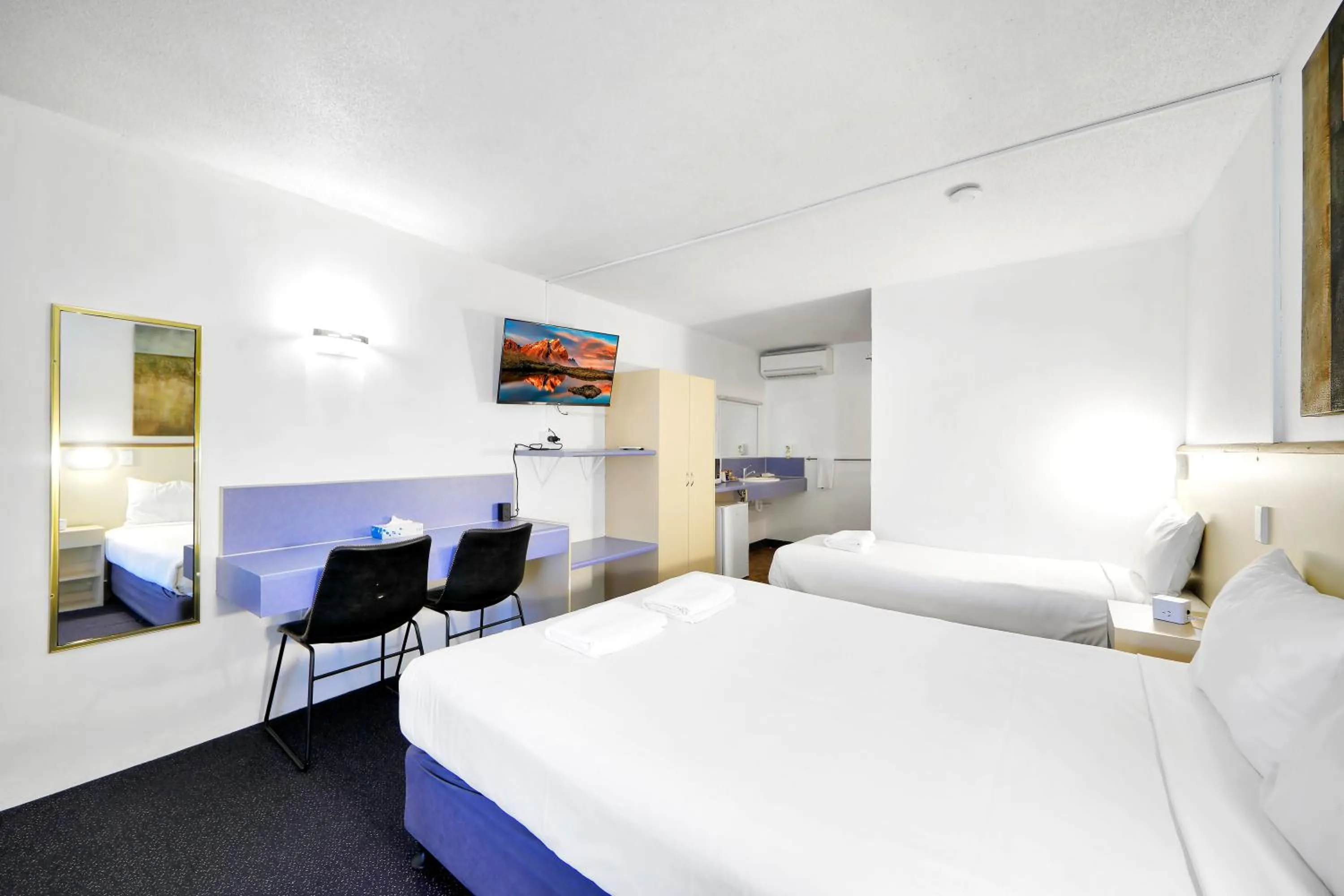 Standard Twin Room in Oscar Motel