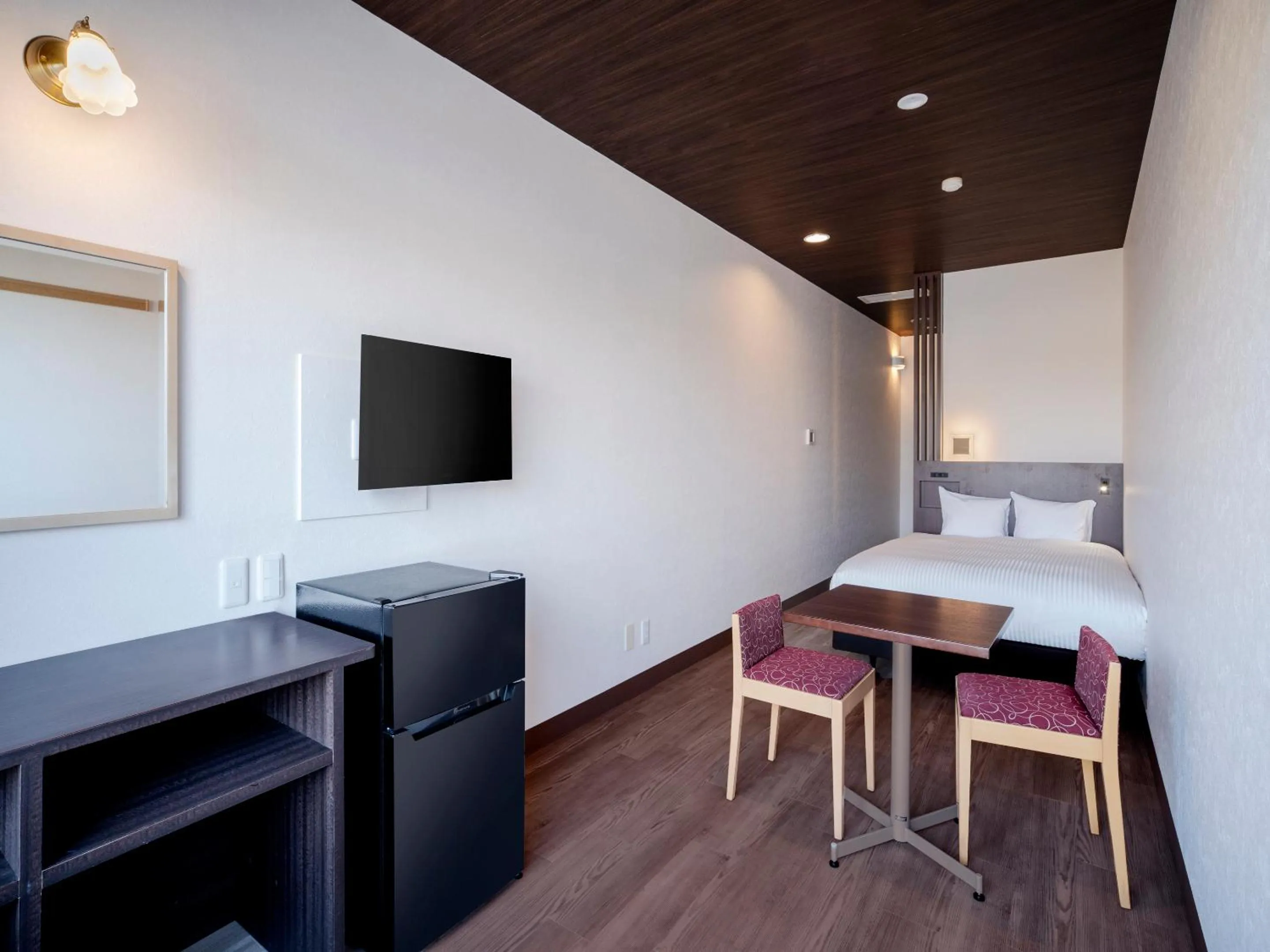 Photo of the whole room in Hamanako Wan Wan Paradise Hotel