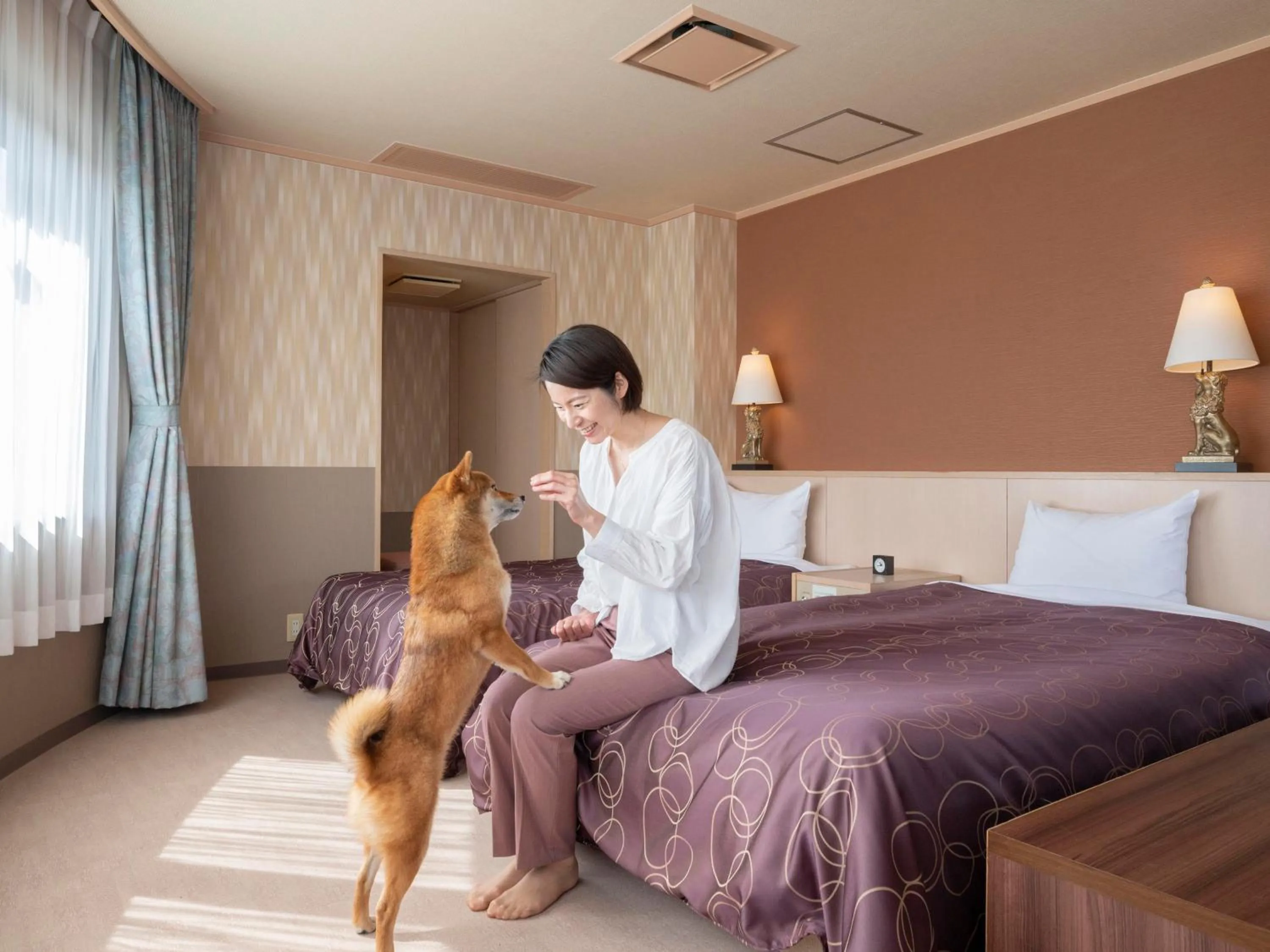 Photo of the whole room, Bed in Hamanako Wan Wan Paradise Hotel