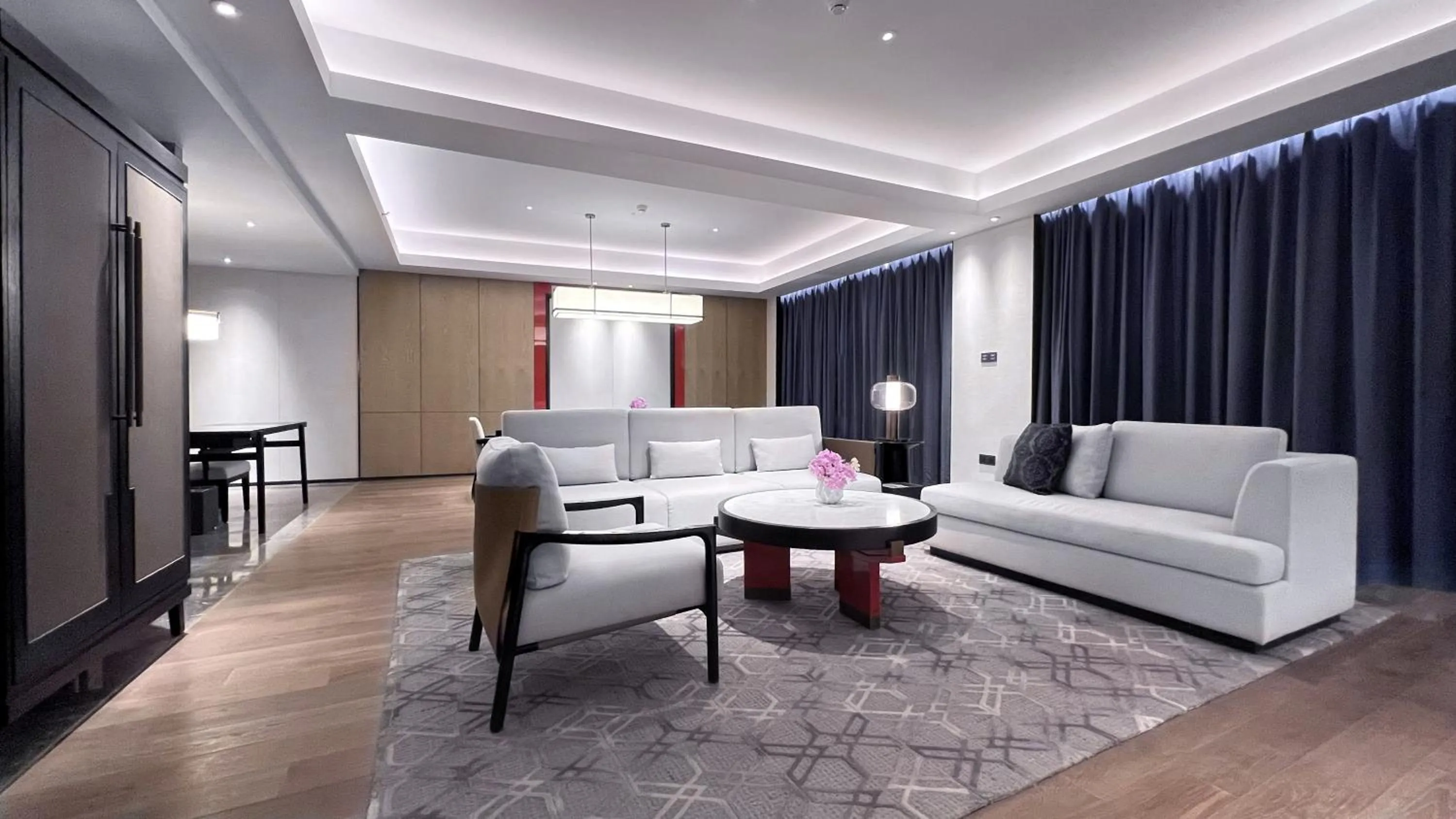 Seating area in Empark Grand Hotel Beijing