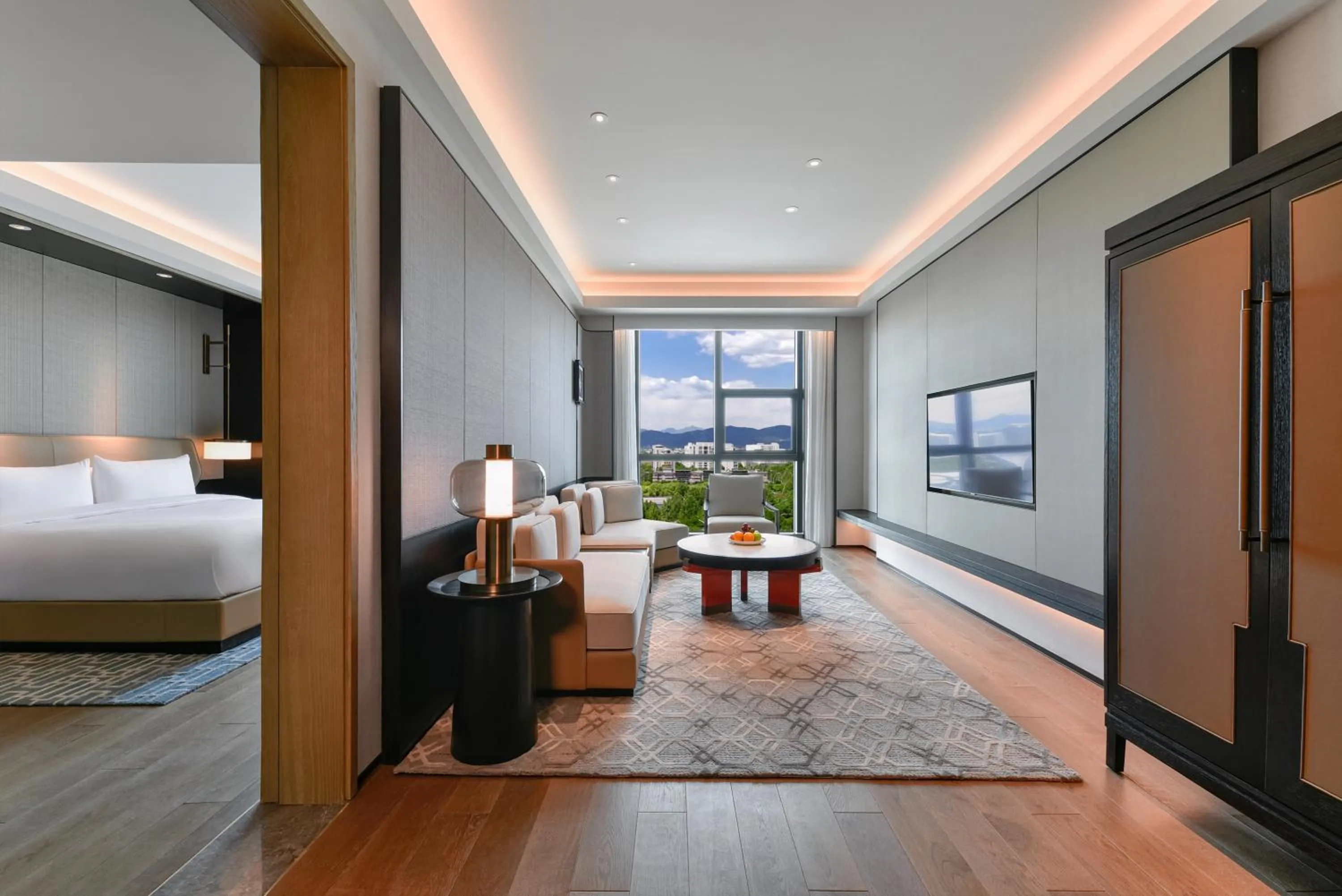 Photo of the whole room, Bed in Empark Grand Hotel Beijing