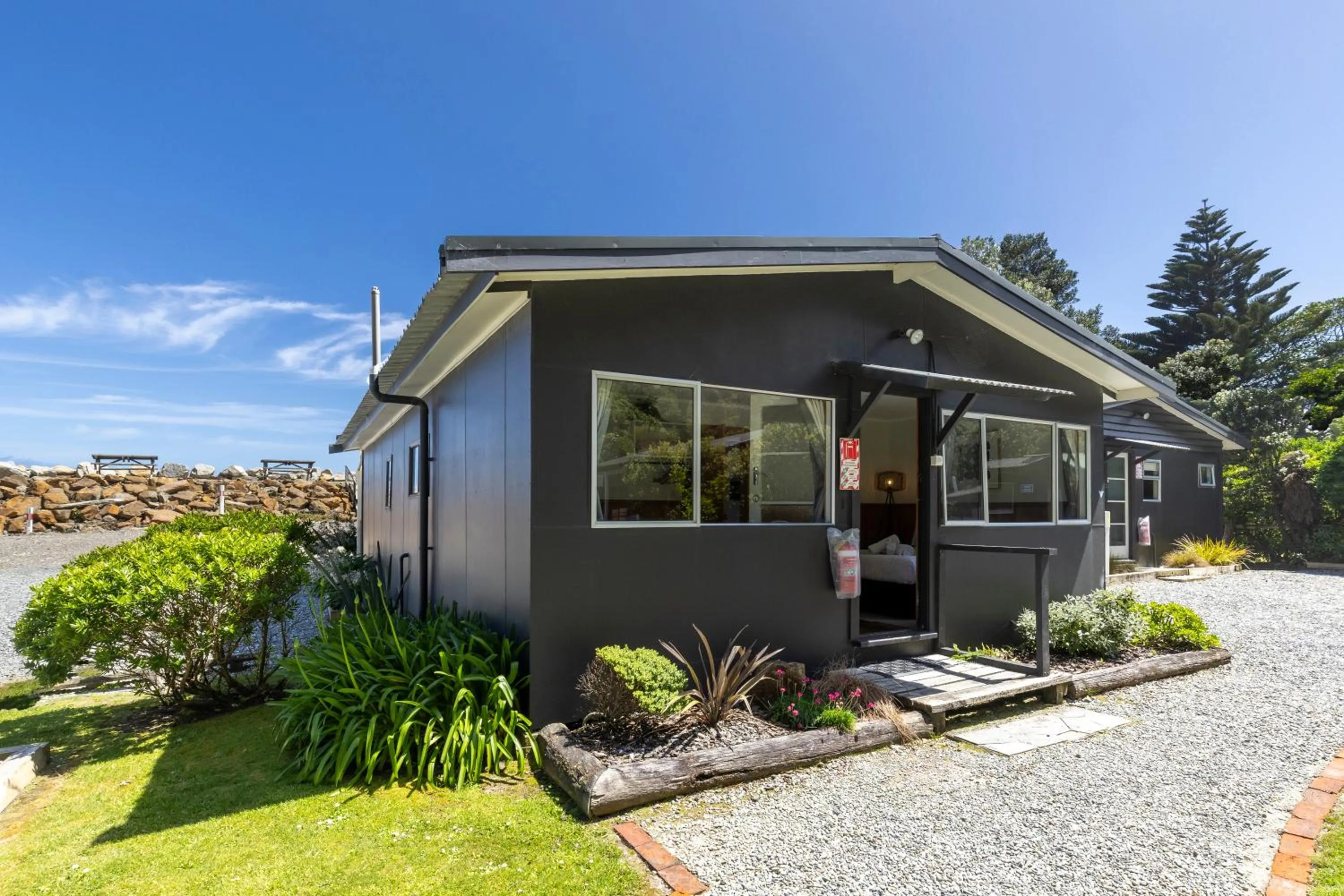 Facade/entrance in Punakaiki Beachfront Motels
