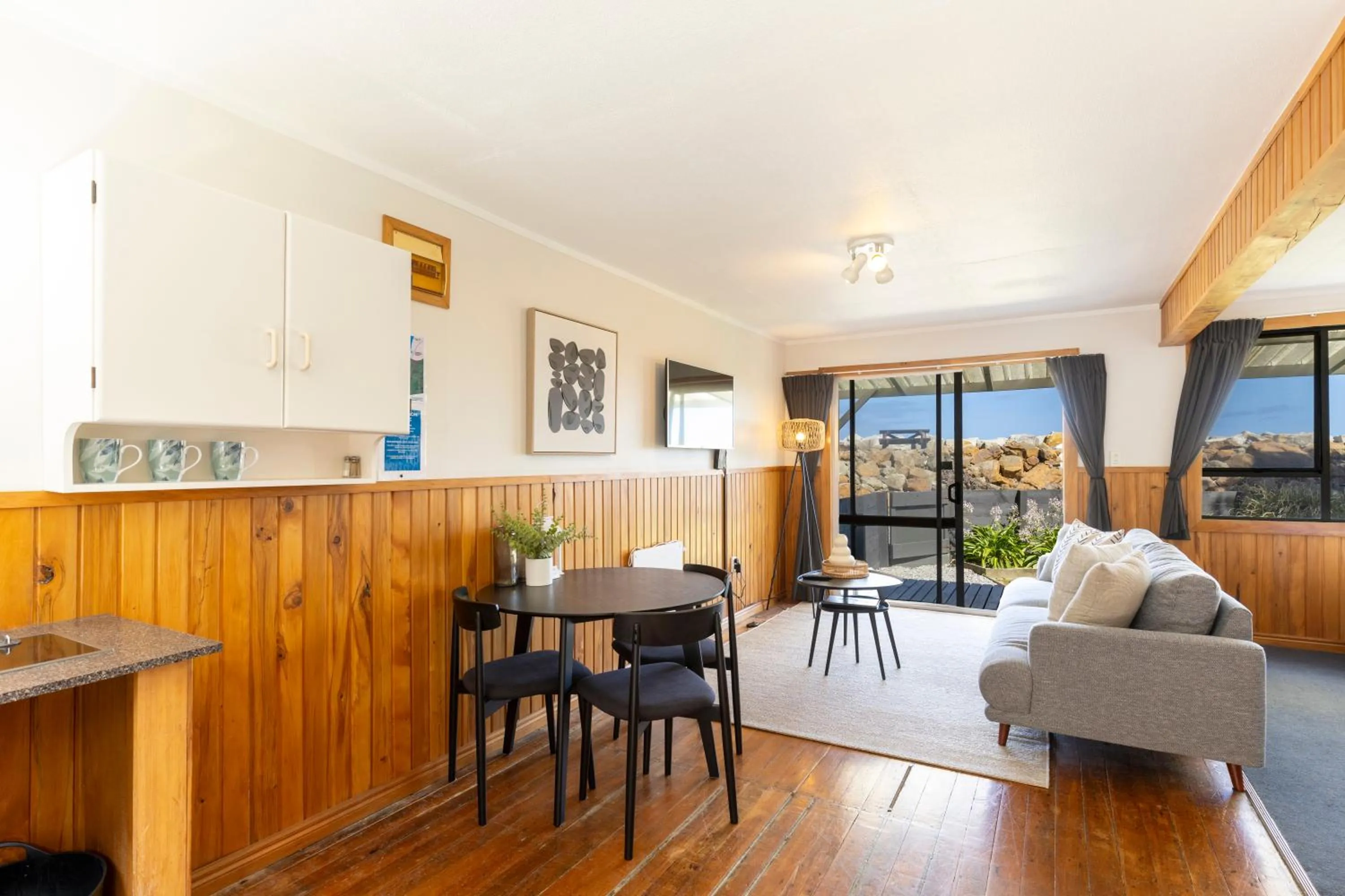 Living room in Punakaiki Beachfront Motels